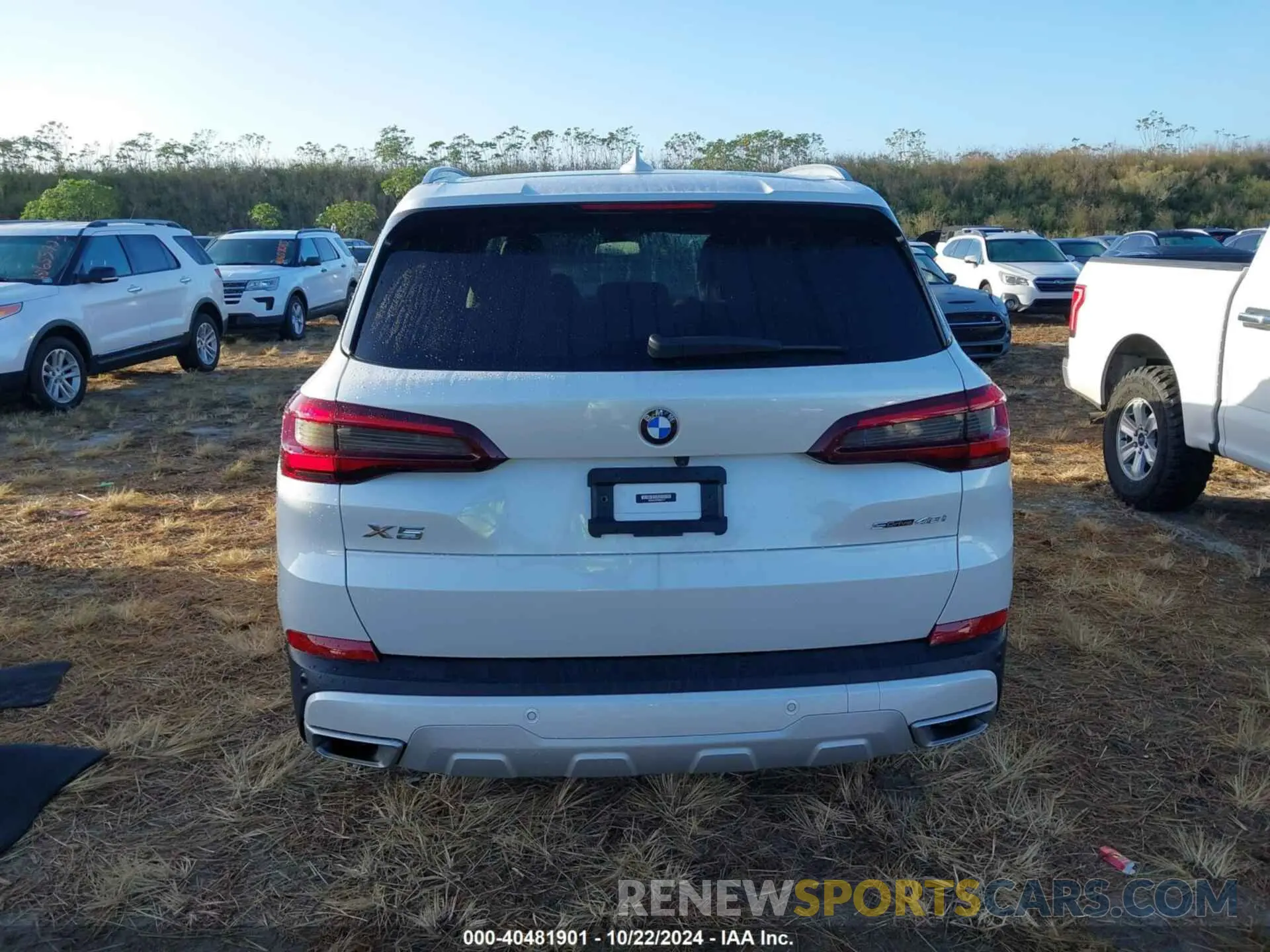 16 fotografías del automóvil dañado 5UXCR4C02P9R63525 BMW X5 2023