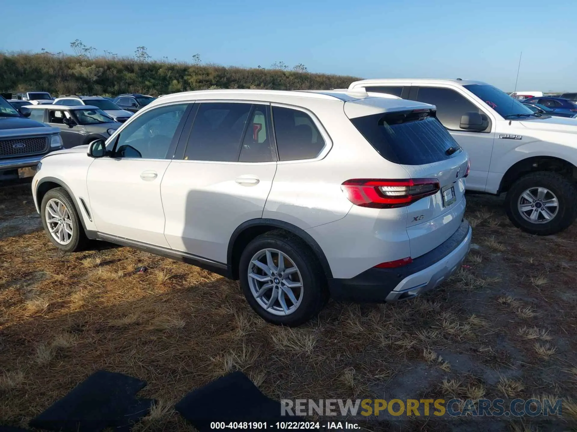 3 fotografías del automóvil dañado 5UXCR4C02P9R63525 BMW X5 2023