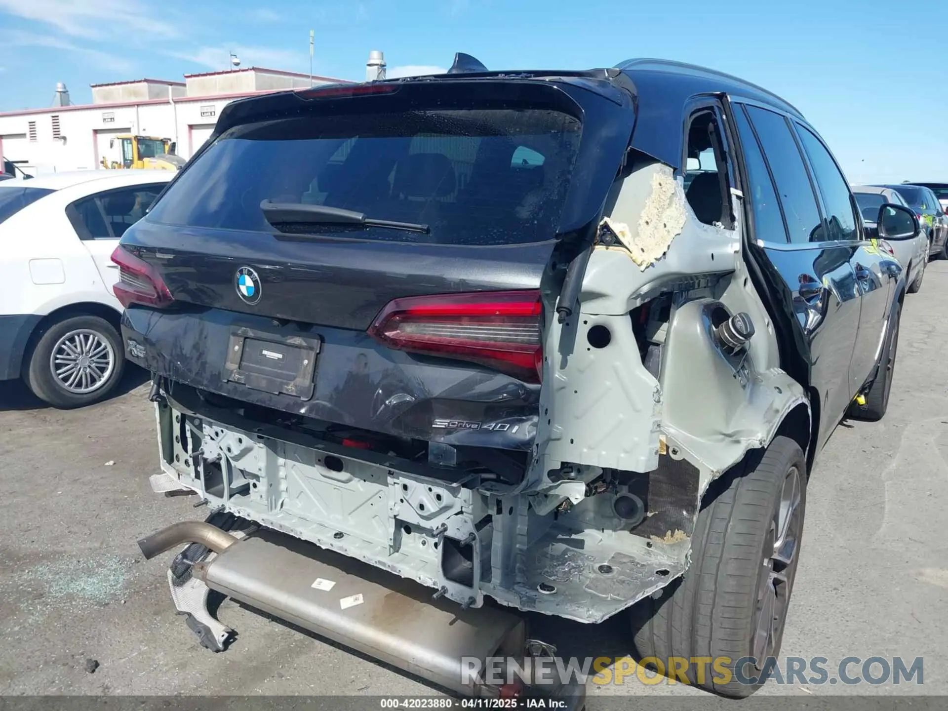 4 fotografías del automóvil dañado 5UXCR4C06P9P49752 BMW X5 2023