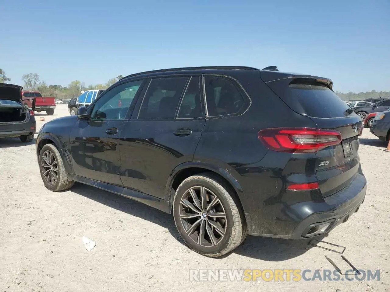 2 fotografías del automóvil dañado 5UXCR4C06P9R60966 BMW X5 2023