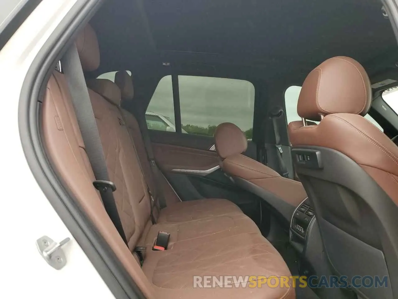 11 fotografías del automóvil dañado 5UXCR4C08P9R68647 BMW X5 2023