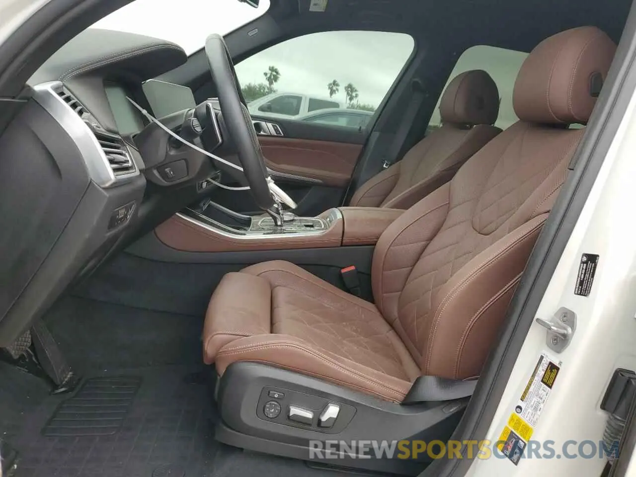7 fotografías del automóvil dañado 5UXCR4C08P9R68647 BMW X5 2023
