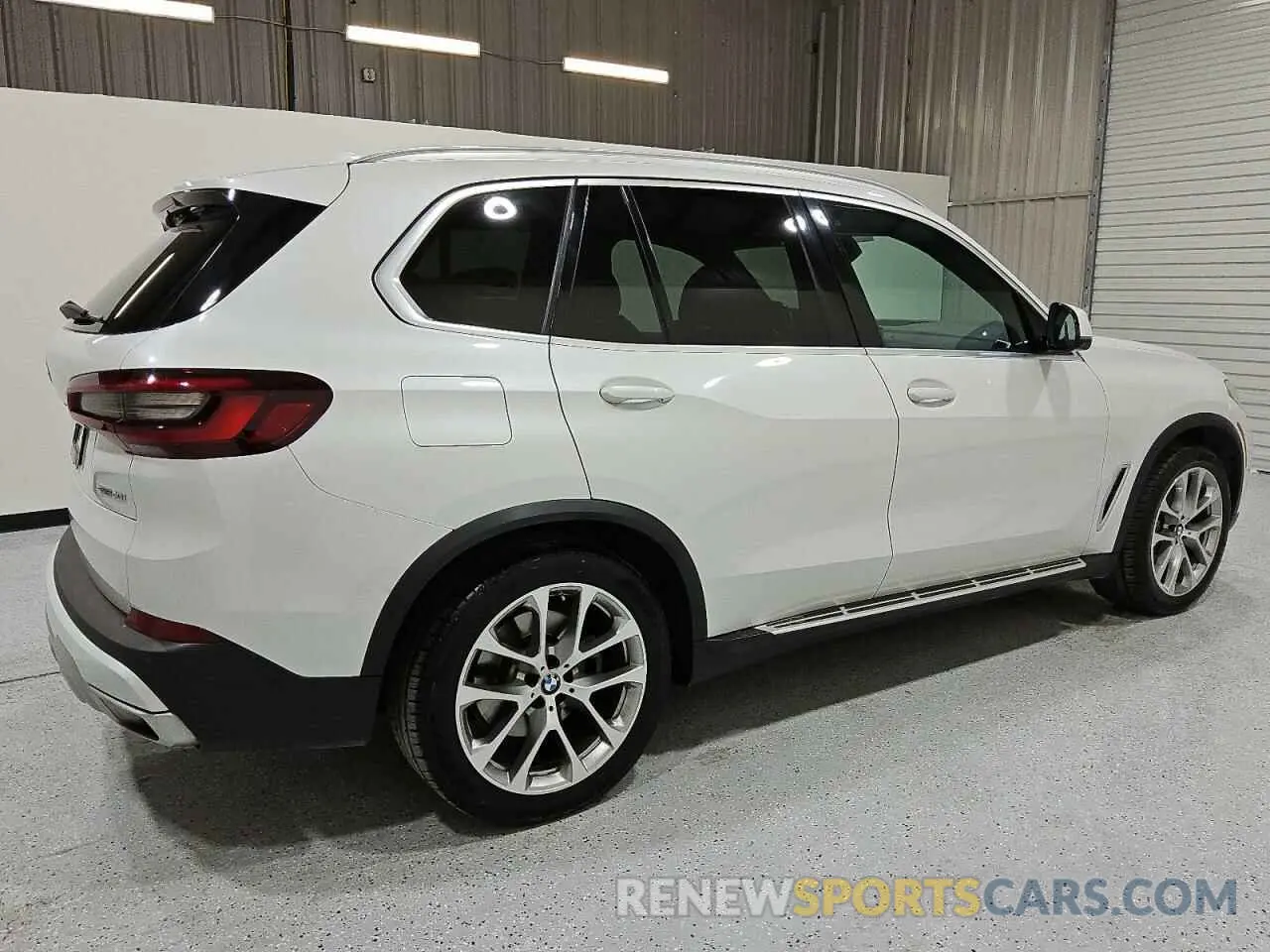 3 fotografías del automóvil dañado 5UXCR4C09P9P91719 BMW X5 2023