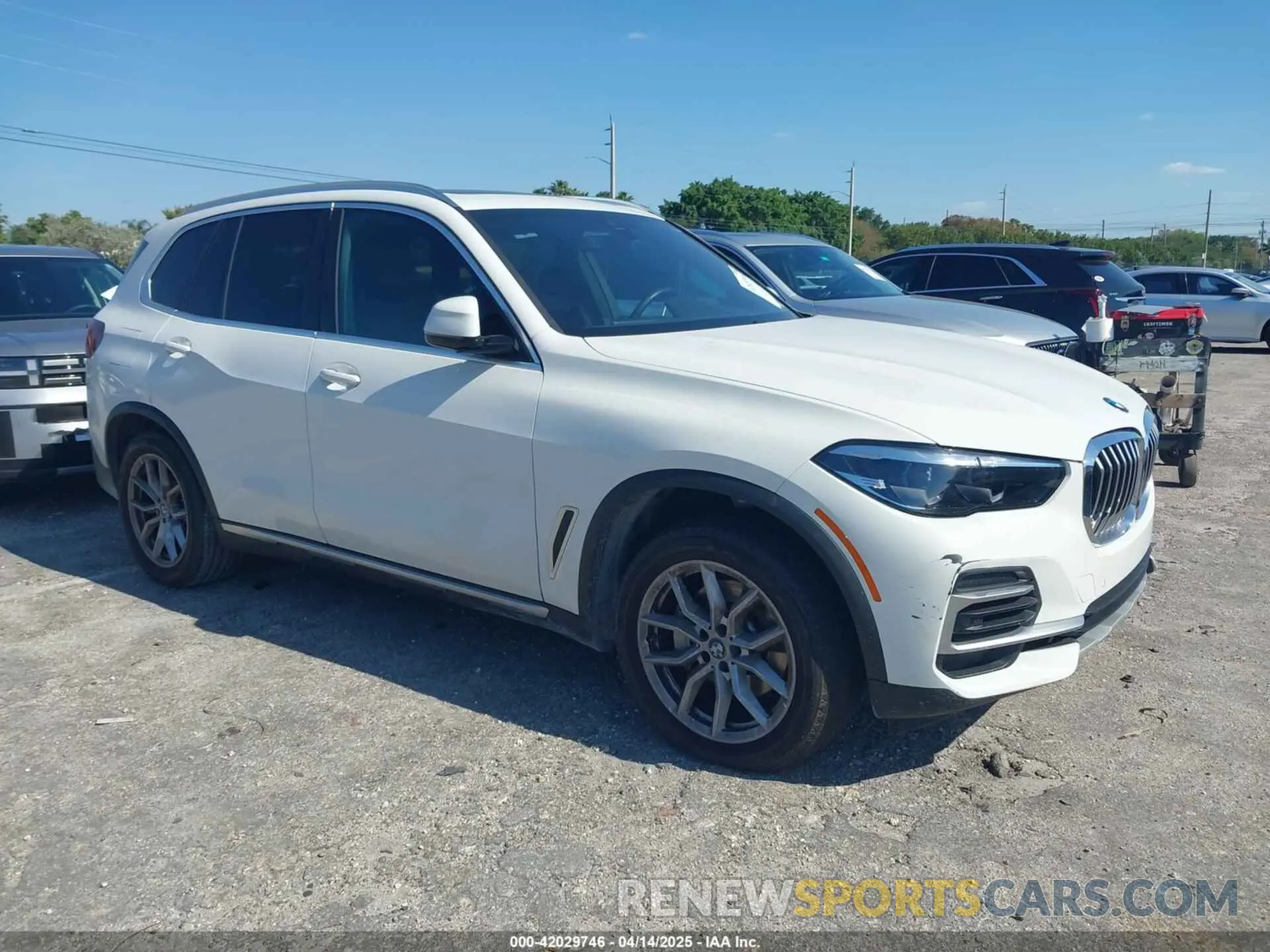 17 fotografías del automóvil dañado 5UXCR4C0XP9R67239 BMW X5 2023