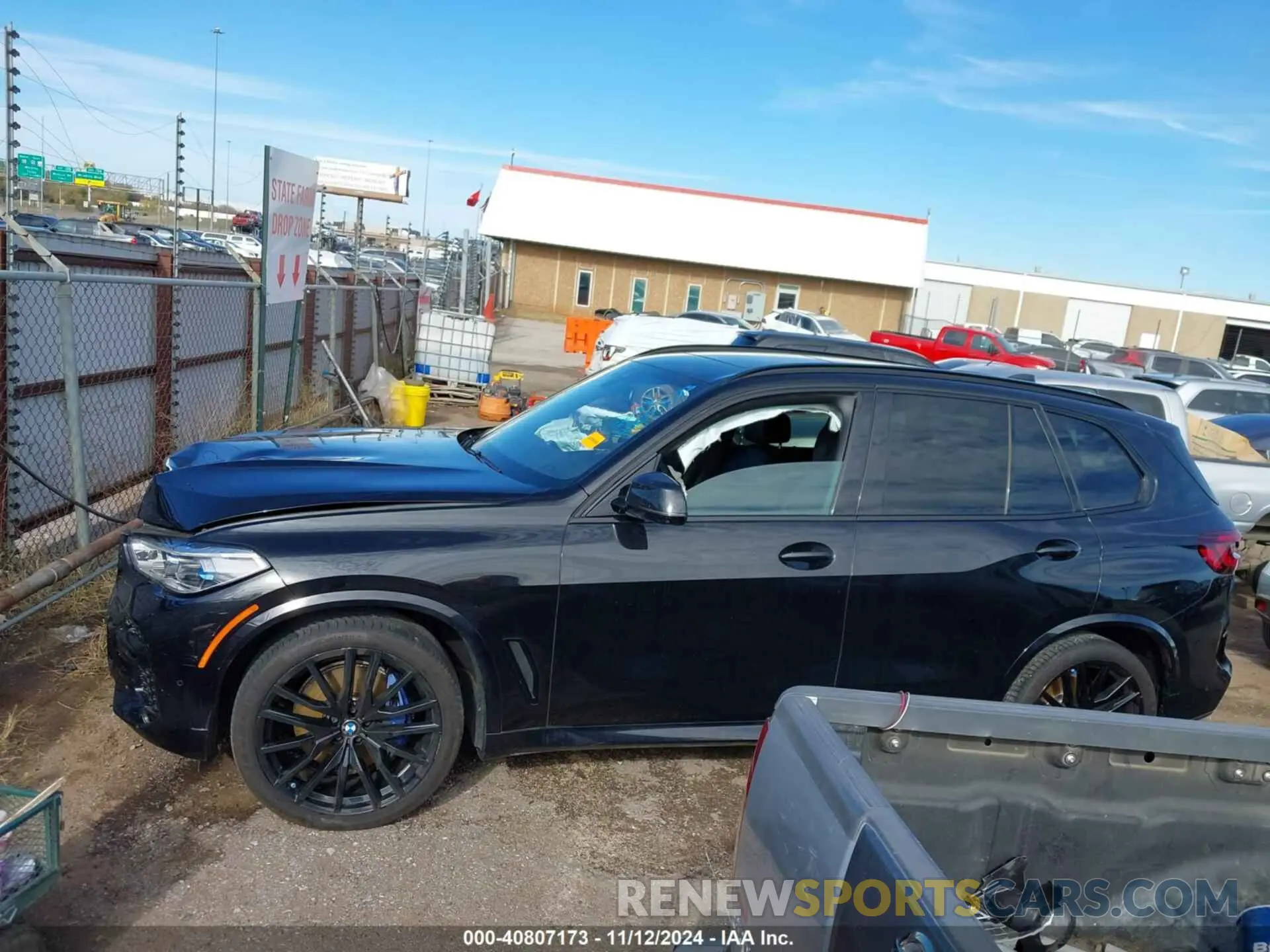 14 fotografías del automóvil dañado 5UXCR6C00P9R25433 BMW X5 2023