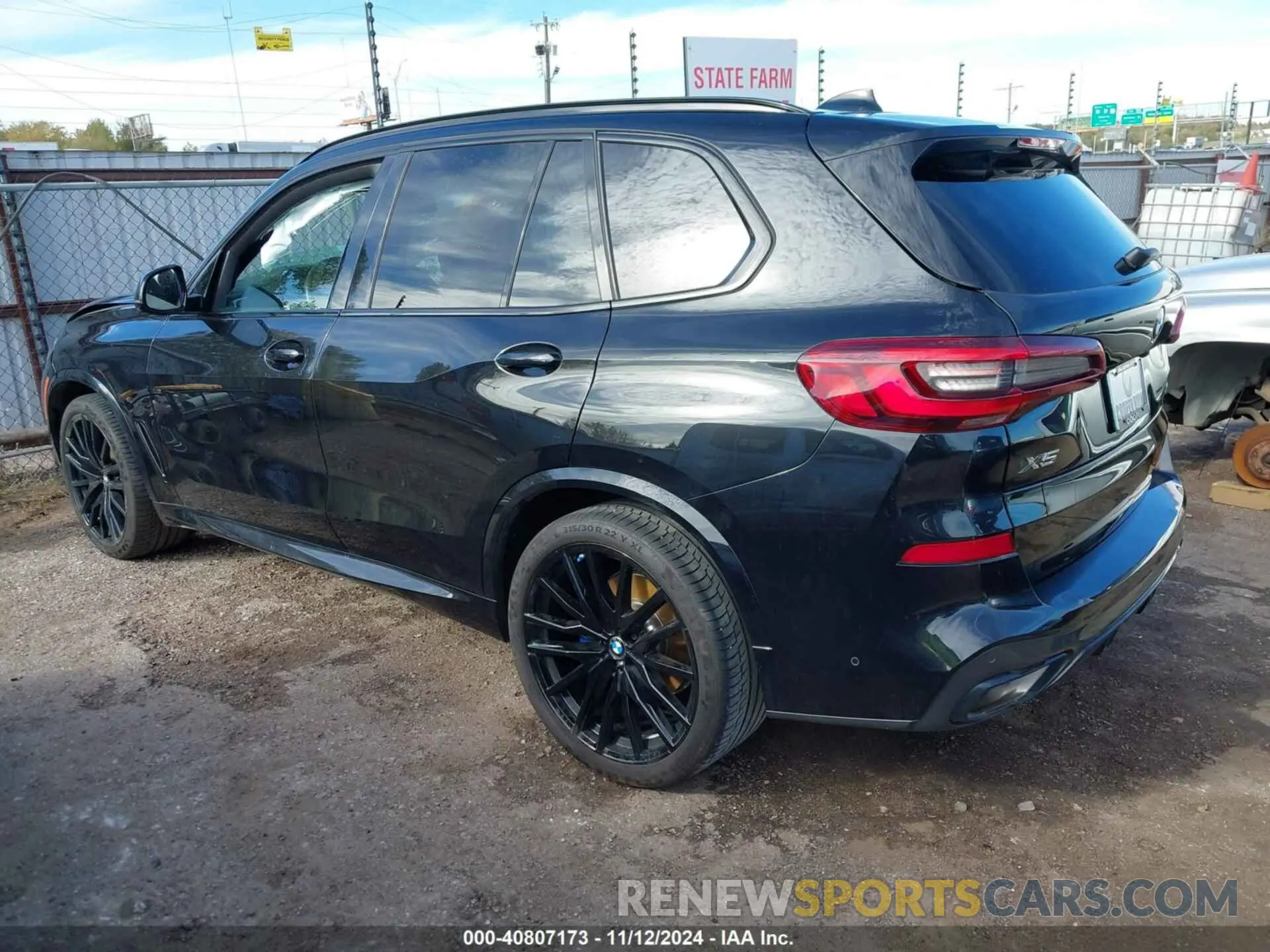 3 fotografías del automóvil dañado 5UXCR6C00P9R25433 BMW X5 2023
