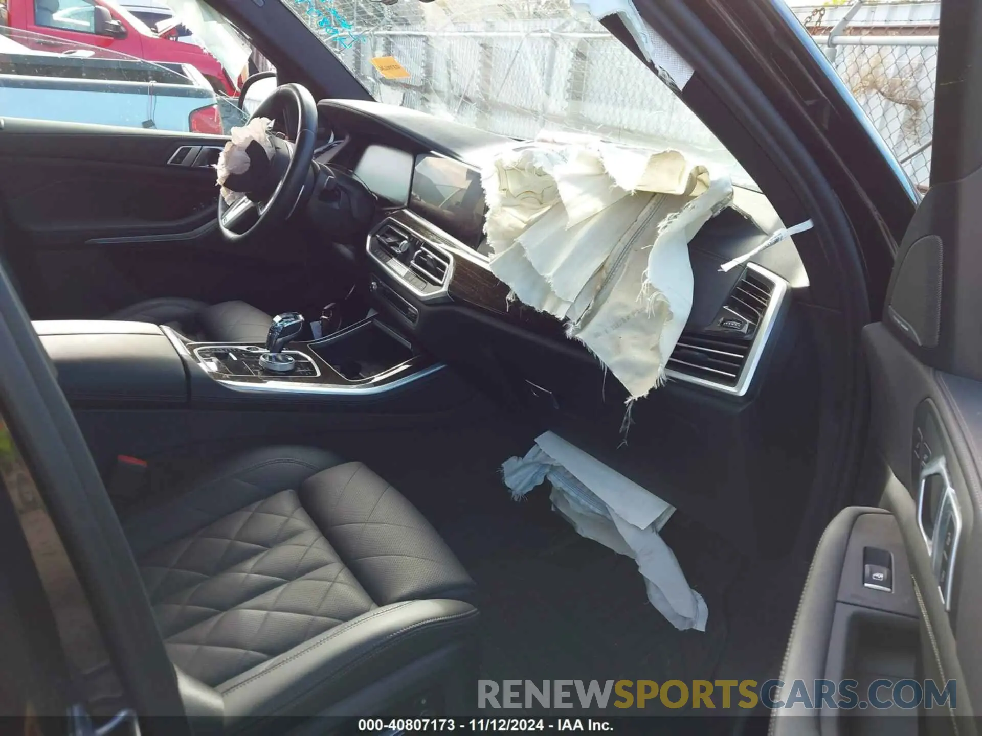 5 fotografías del automóvil dañado 5UXCR6C00P9R25433 BMW X5 2023