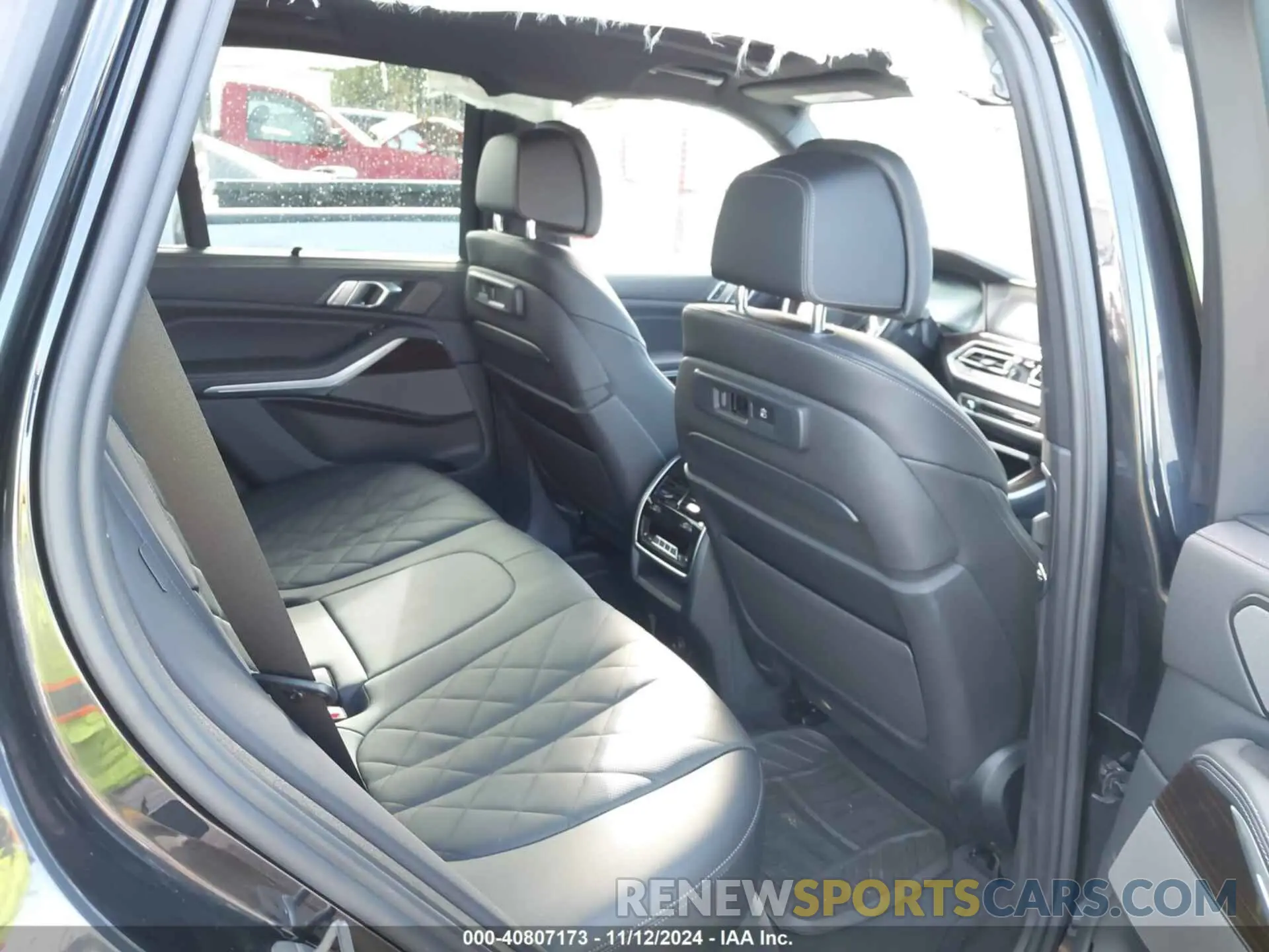 8 fotografías del automóvil dañado 5UXCR6C00P9R25433 BMW X5 2023