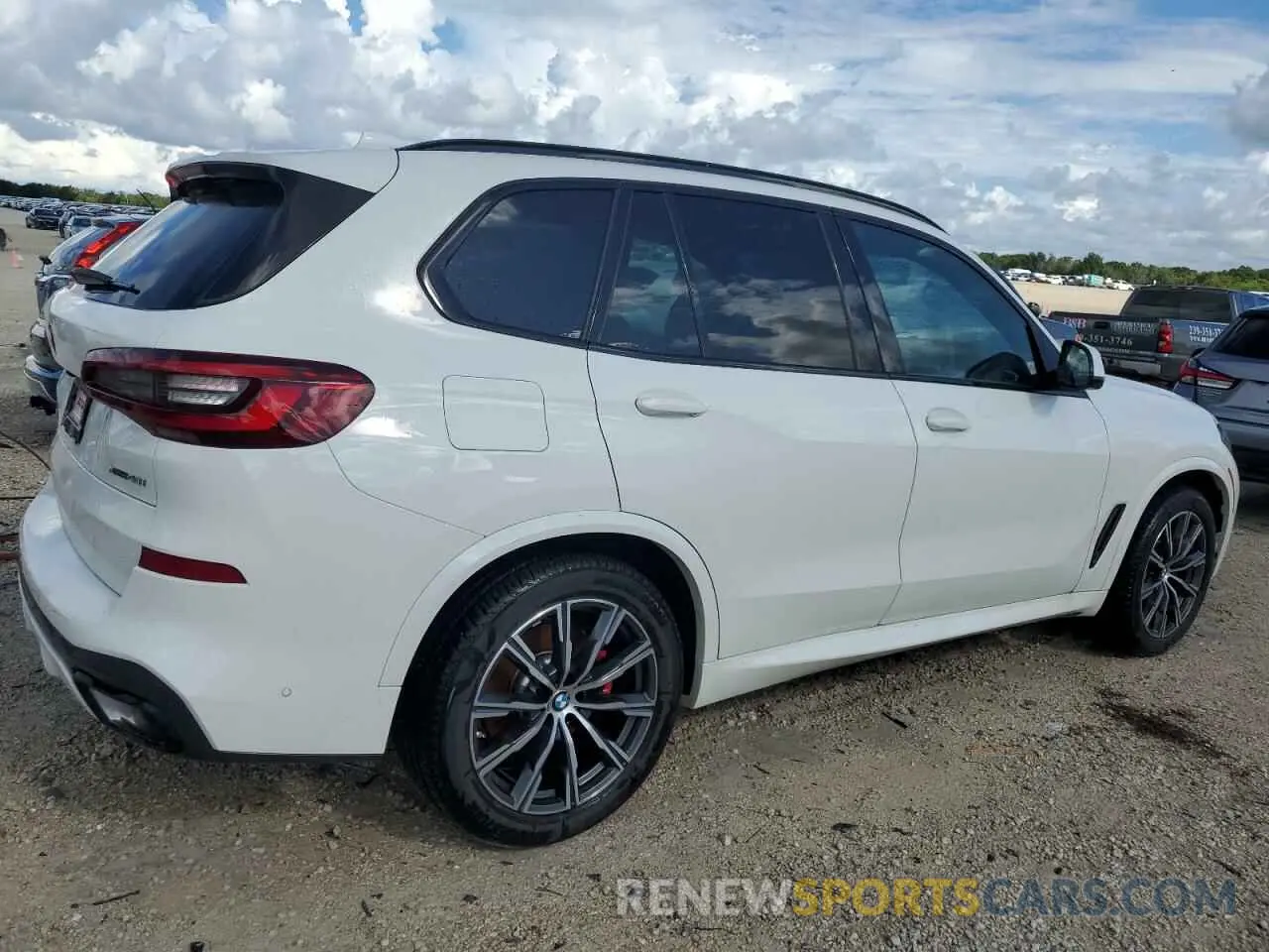 3 fotografías del automóvil dañado 5UXCR6C00P9R37470 BMW X5 2023