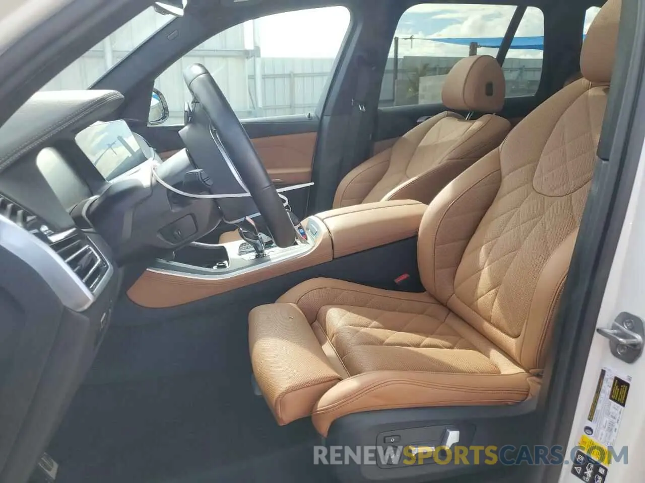 7 fotografías del automóvil dañado 5UXCR6C00P9R37470 BMW X5 2023