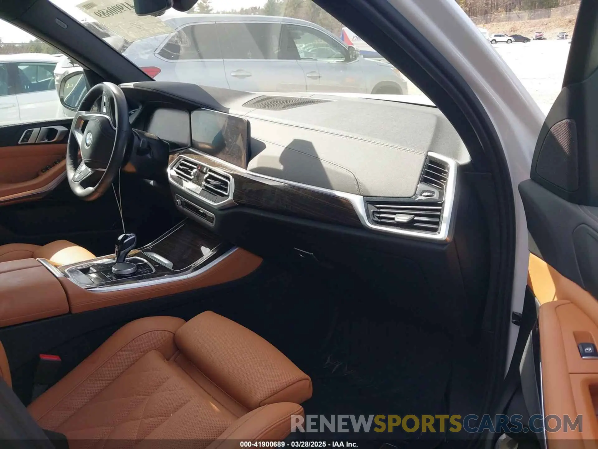 5 fotografías del automóvil dañado 5UXCR6C01P9P16931 BMW X5 2023