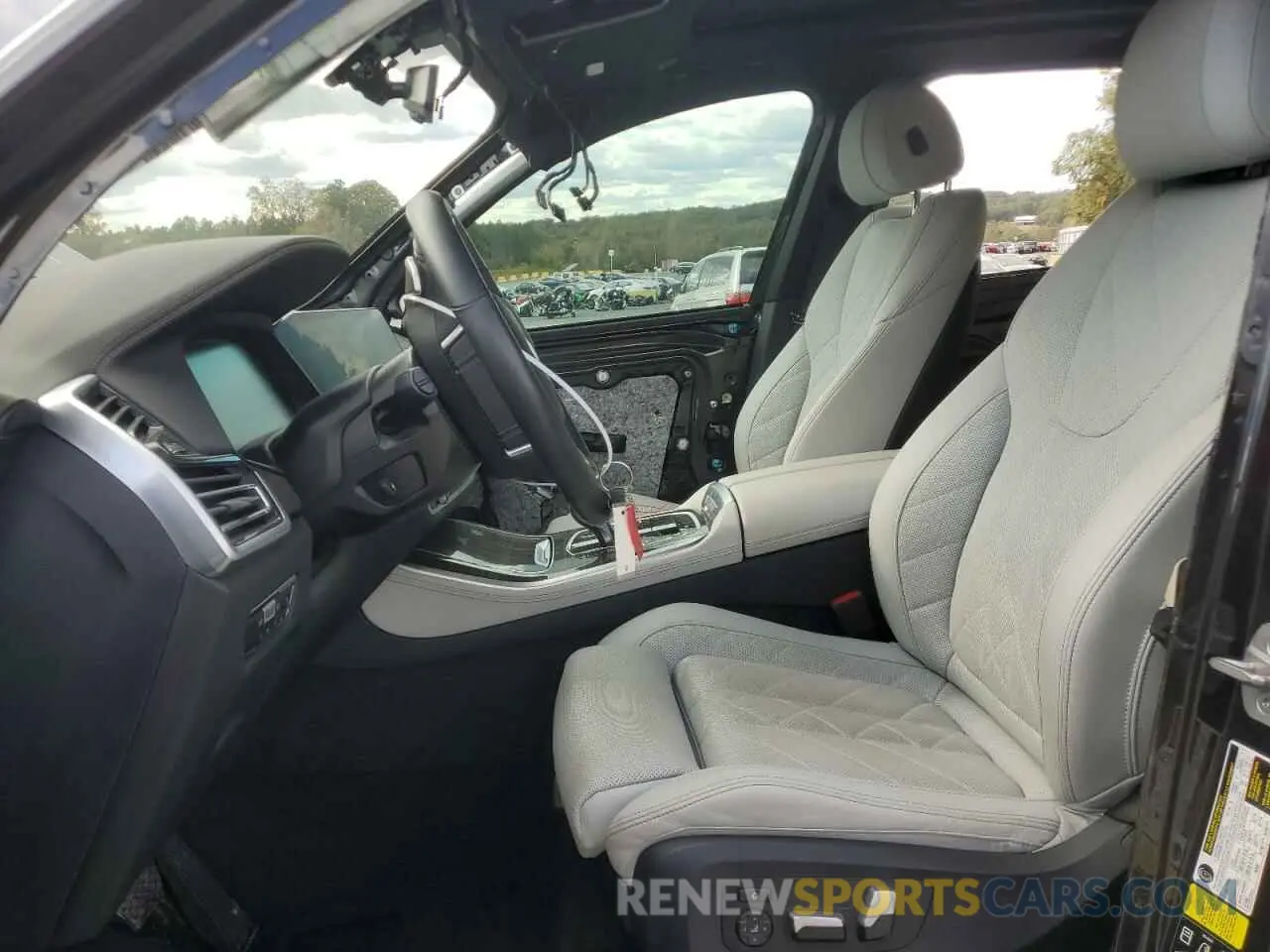 7 fotografías del automóvil dañado 5UXCR6C01P9P49573 BMW X5 2023