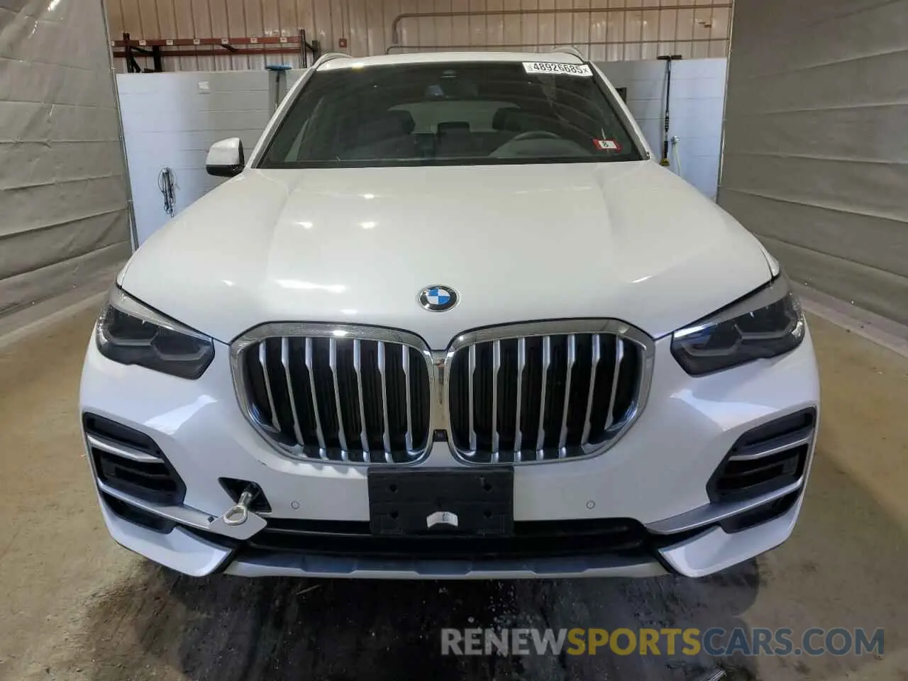 5 fotografías del automóvil dañado 5UXCR6C03P9R79115 BMW X5 2023