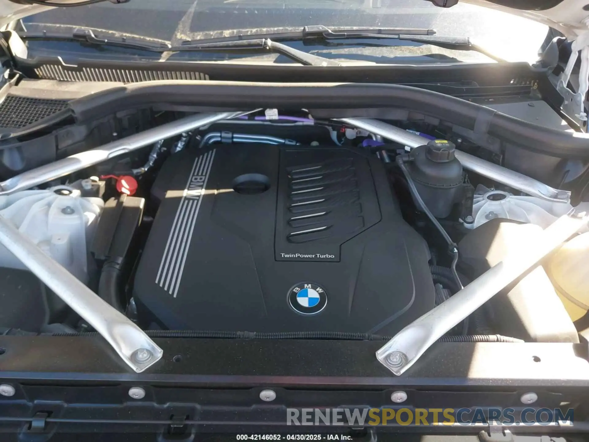 10 fotografías del automóvil dañado 5UXCR6C04P9P35750 BMW X5 2023