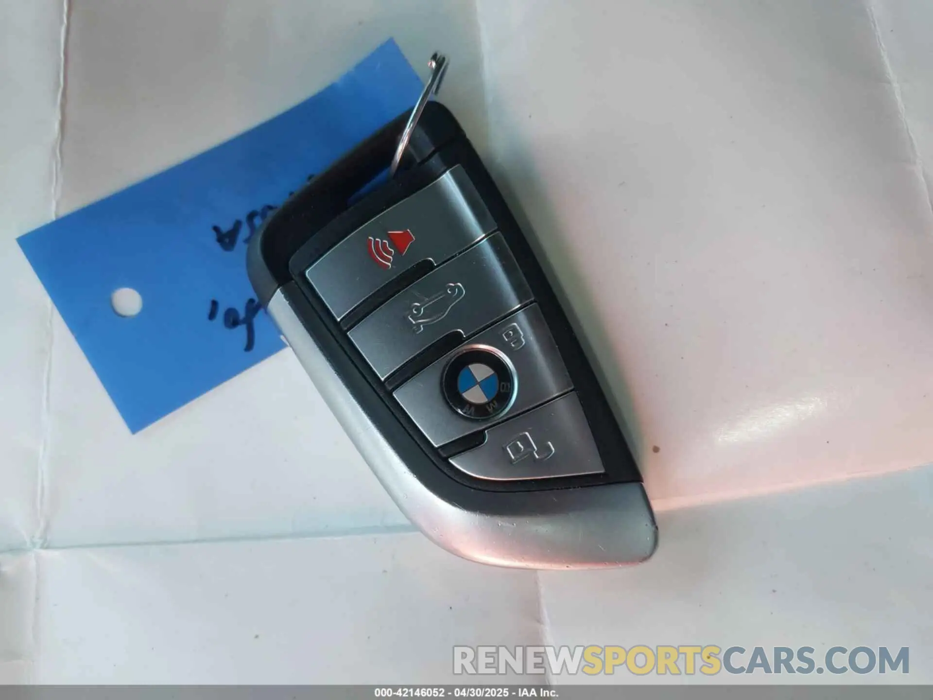 11 fotografías del automóvil dañado 5UXCR6C04P9P35750 BMW X5 2023