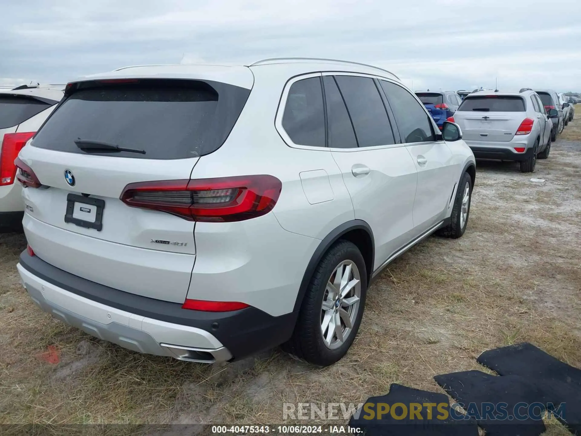 4 fotografías del automóvil dañado 5UXCR6C05P9P63105 BMW X5 2023