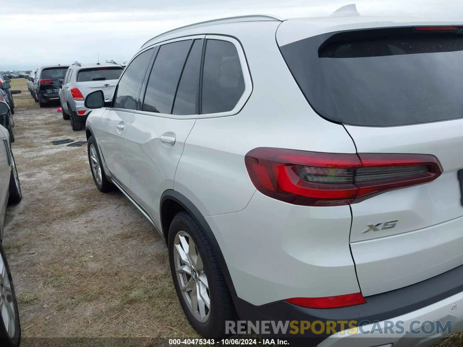 6 fotografías del automóvil dañado 5UXCR6C05P9P63105 BMW X5 2023