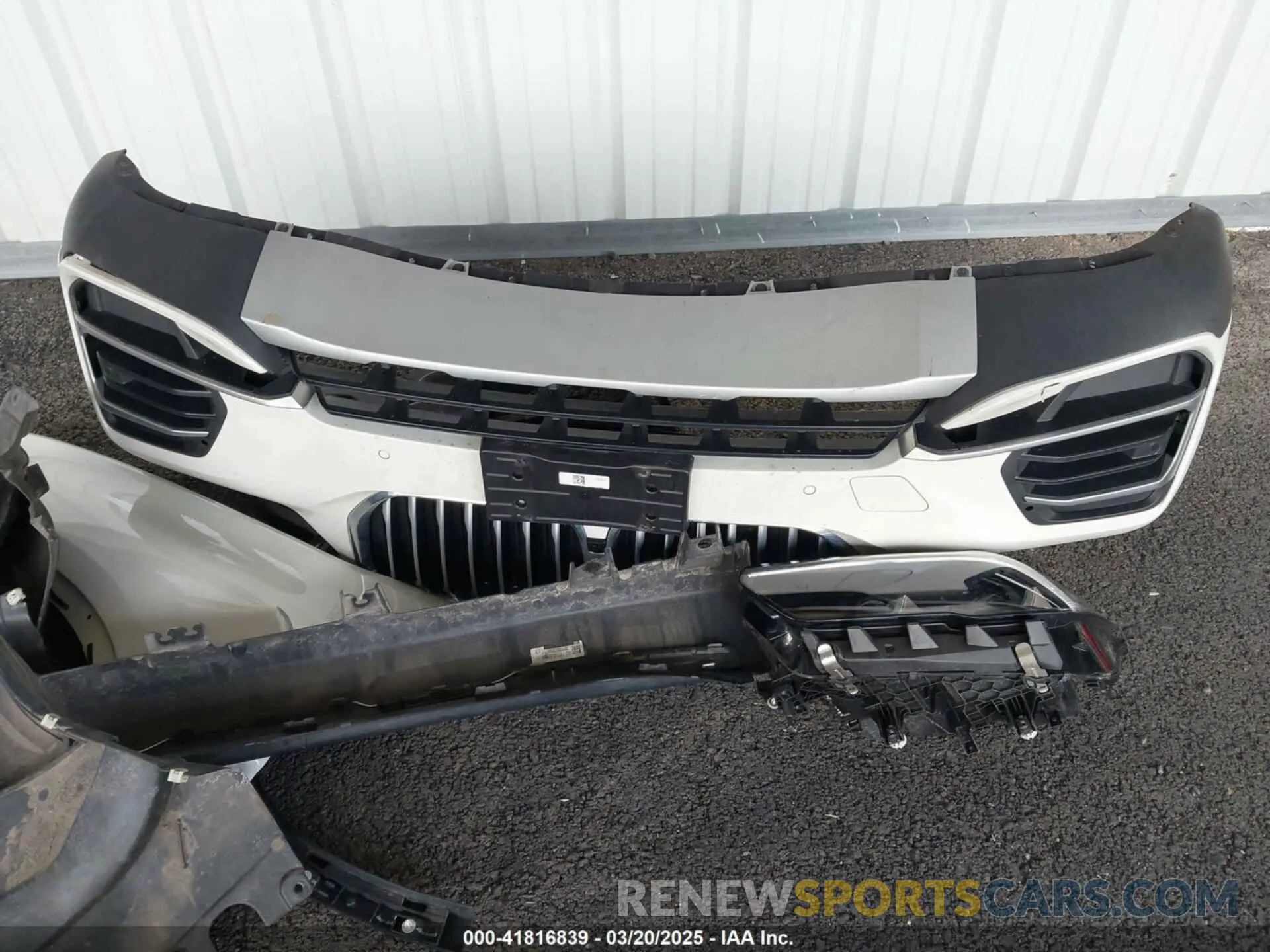 12 fotografías del automóvil dañado 5UXCR6C05P9R85868 BMW X5 2023