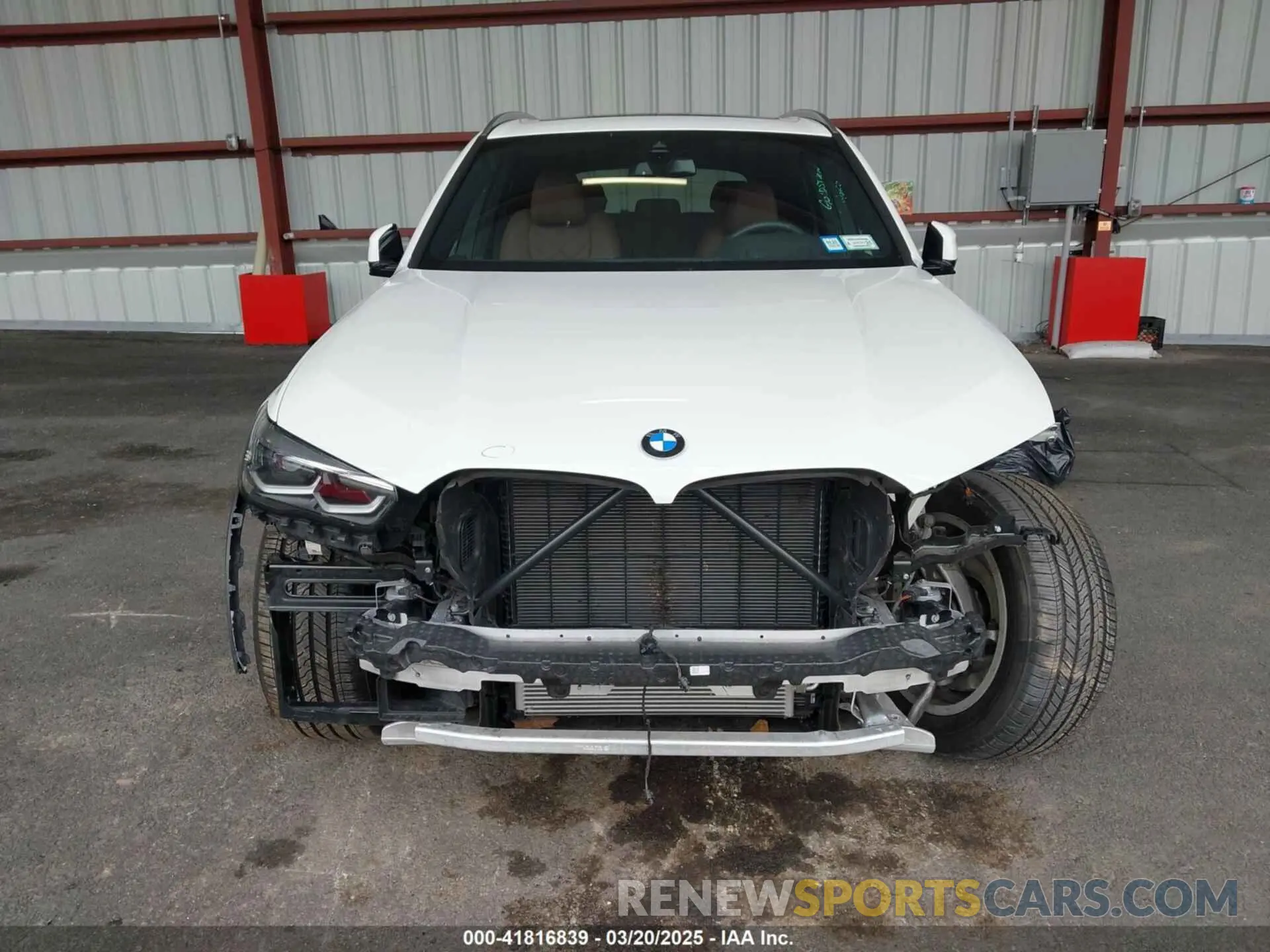 13 fotografías del automóvil dañado 5UXCR6C05P9R85868 BMW X5 2023