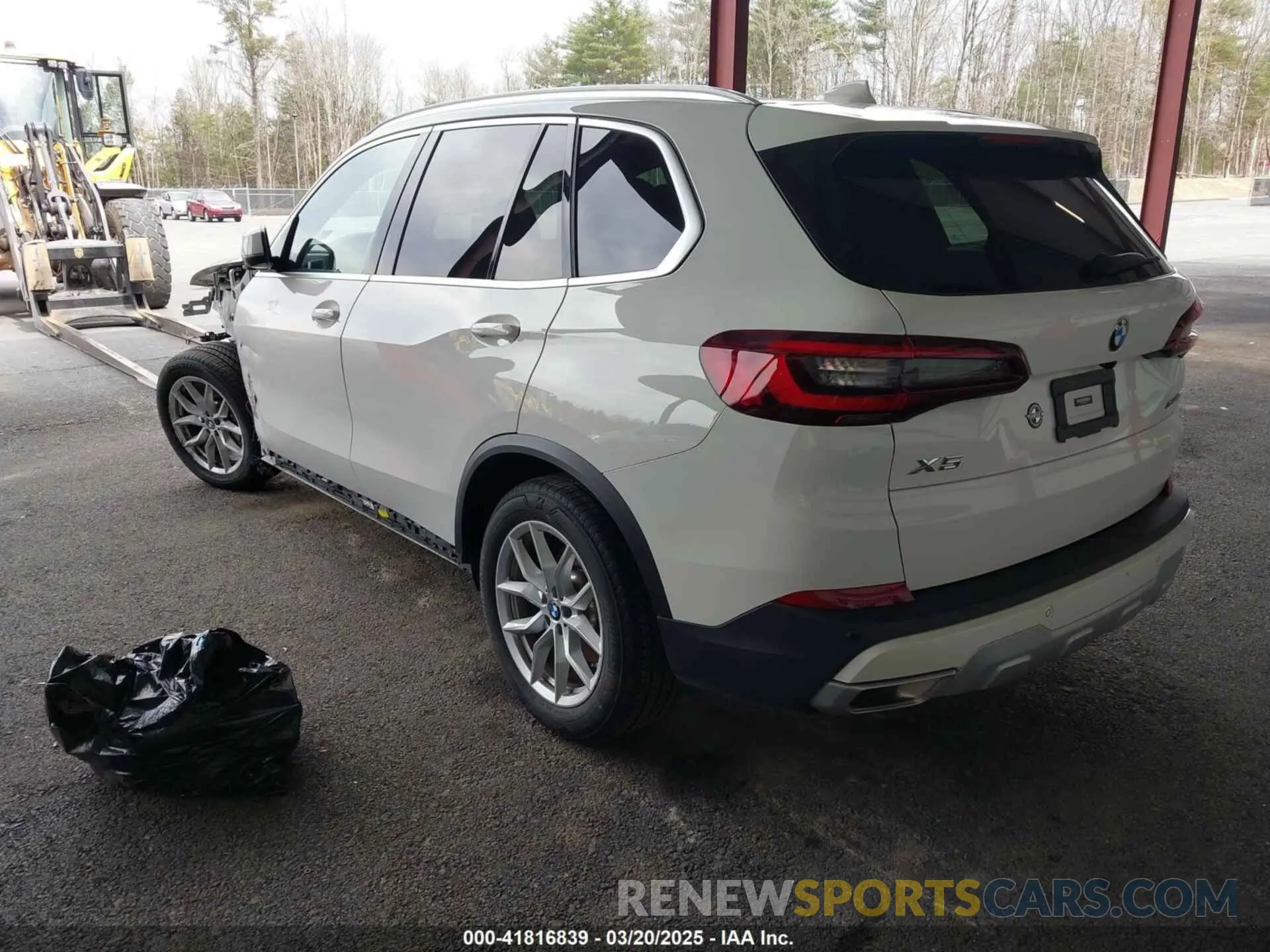 3 fotografías del automóvil dañado 5UXCR6C05P9R85868 BMW X5 2023