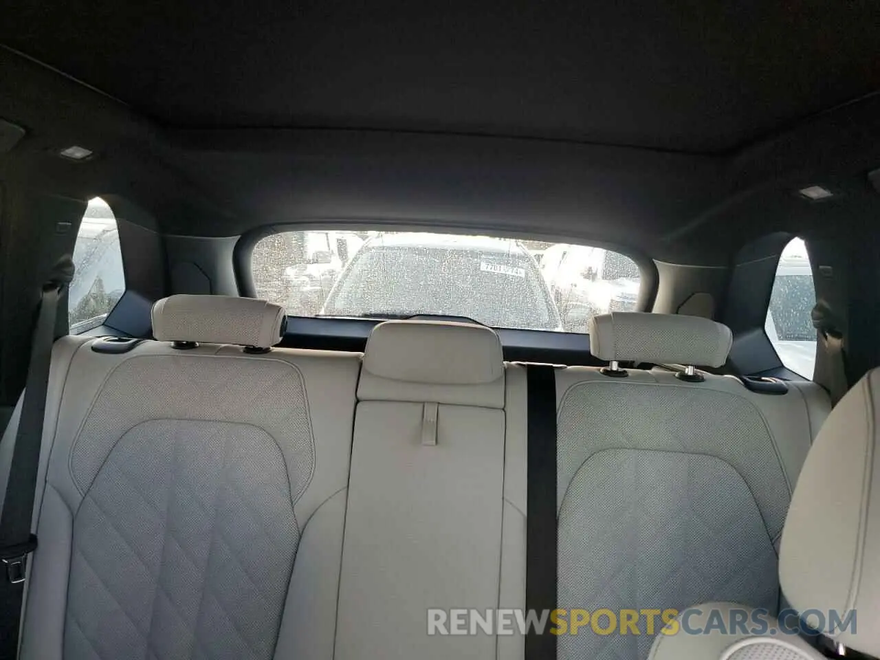 10 fotografías del automóvil dañado 5UXCR6C06P9R38395 BMW X5 2023