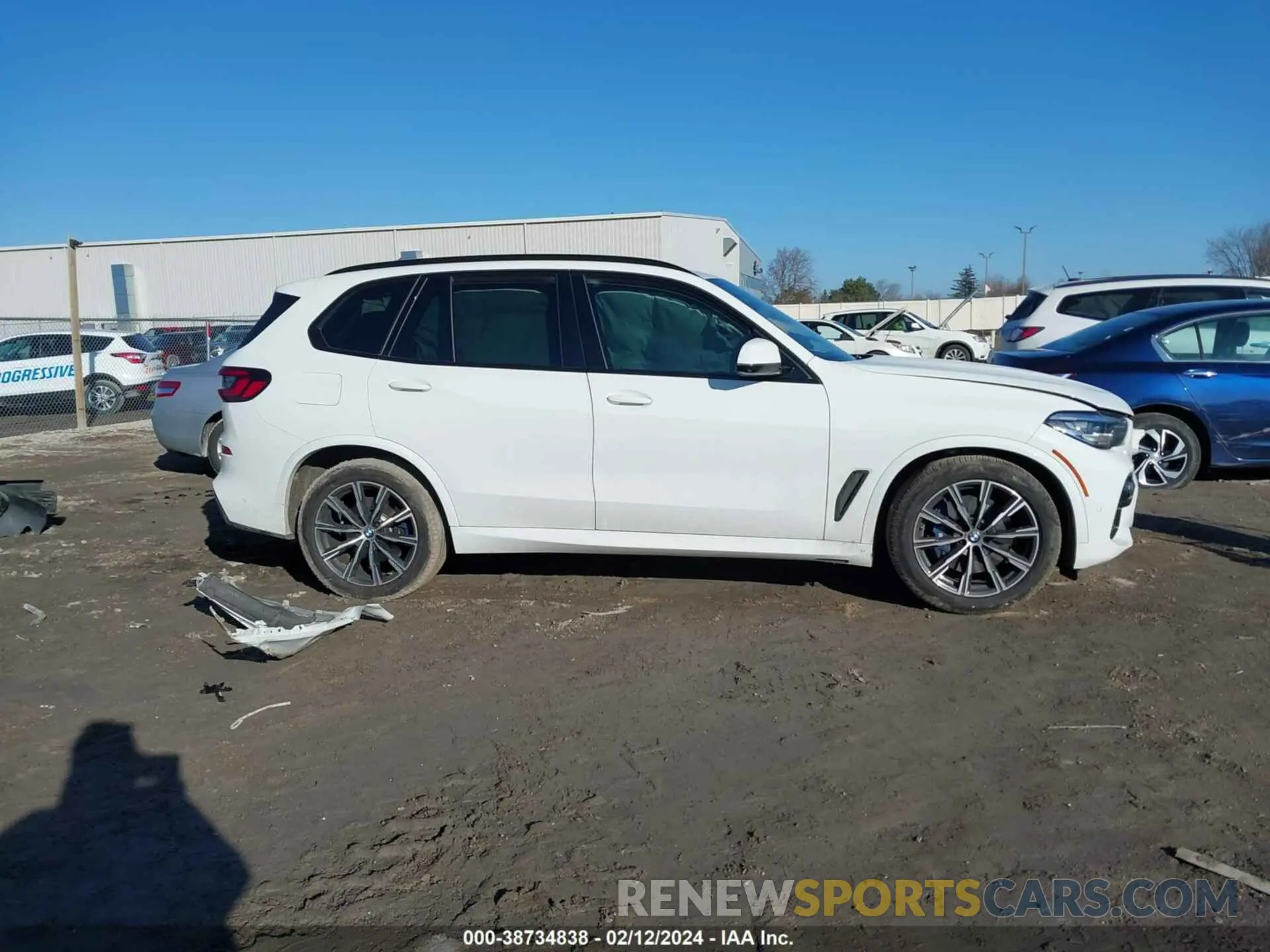 13 fotografías del automóvil dañado 5UXCR6C07P9P03214 BMW X5 2023