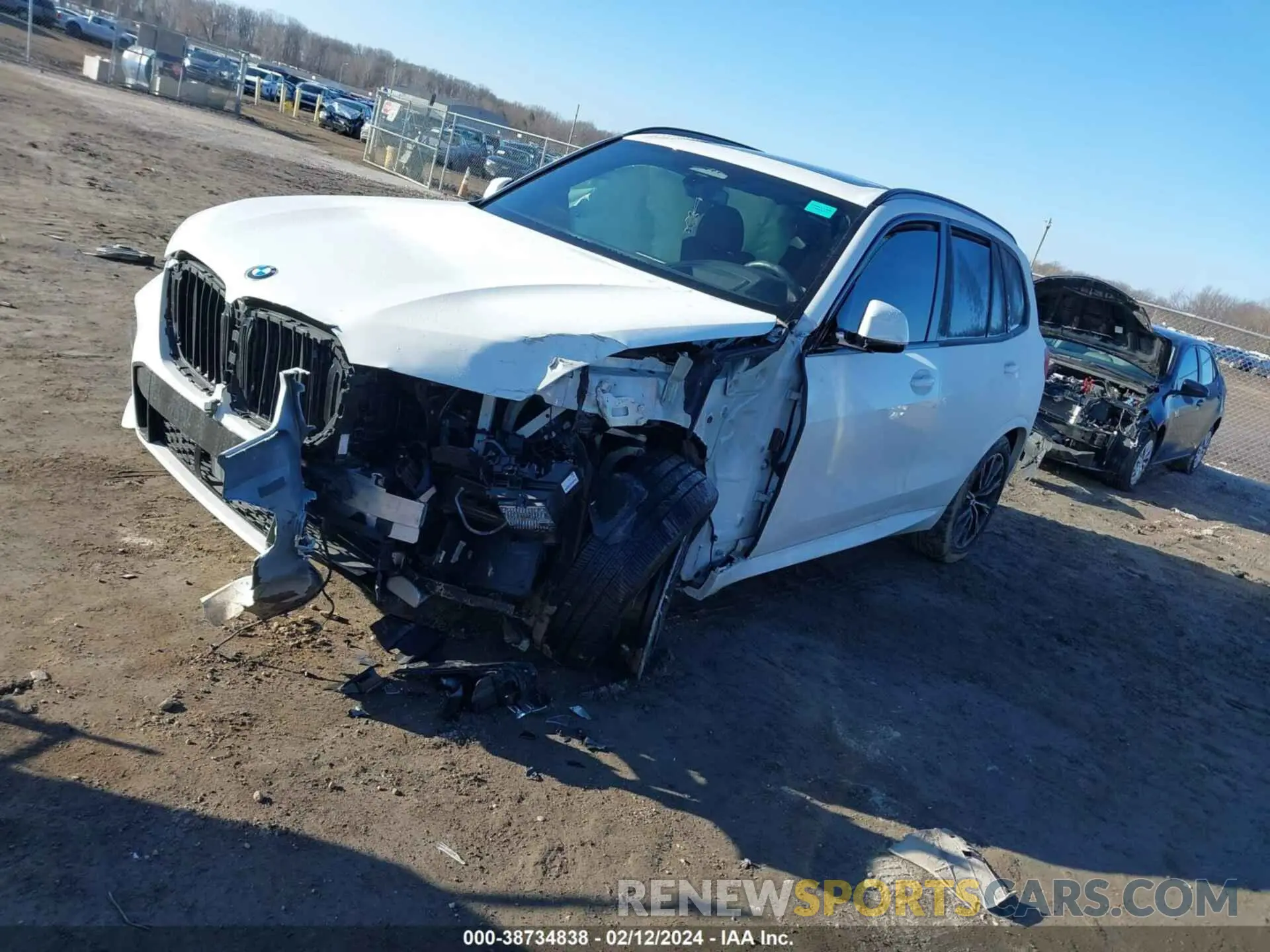 2 fotografías del automóvil dañado 5UXCR6C07P9P03214 BMW X5 2023