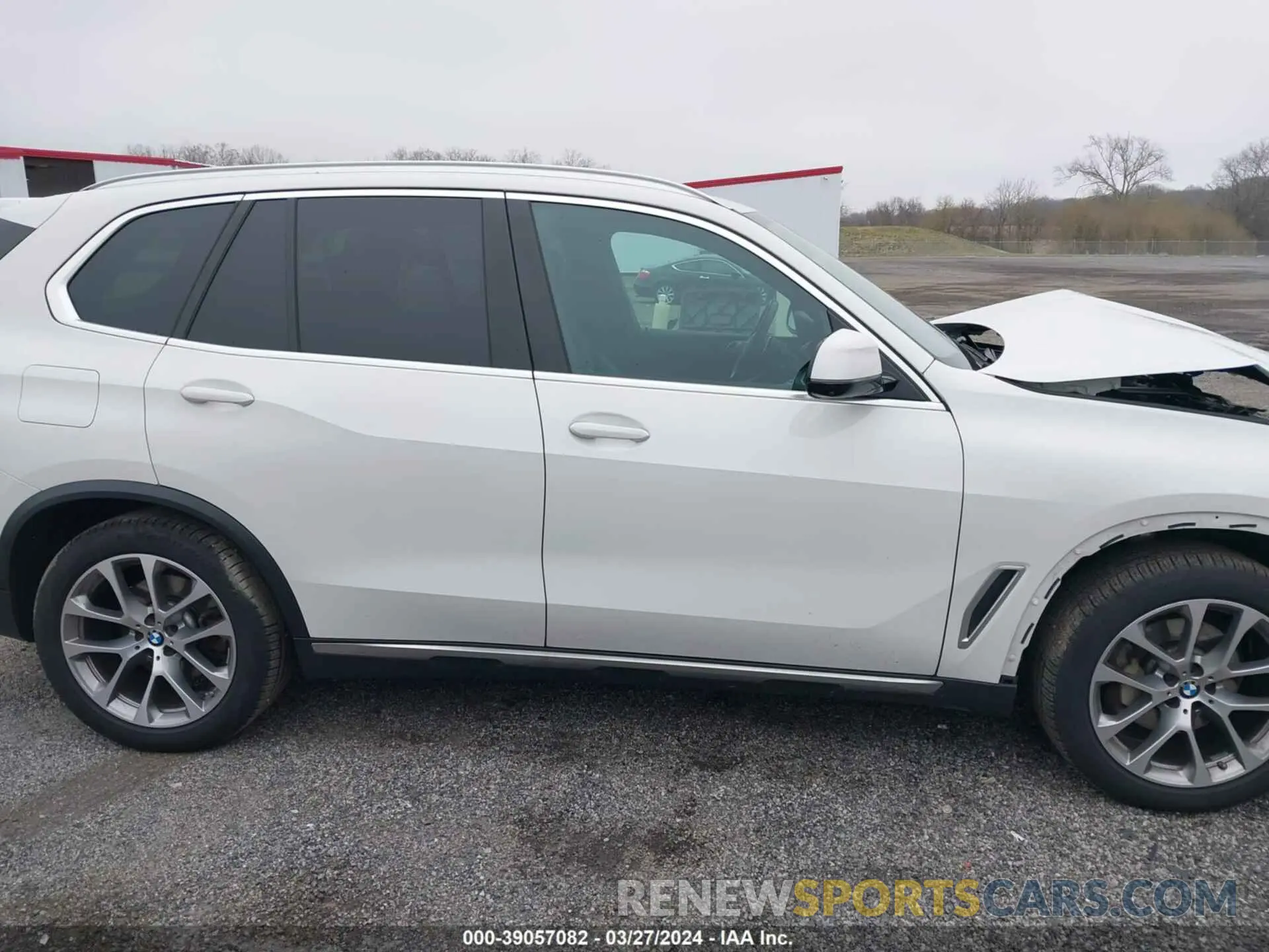 13 fotografías del automóvil dañado 5UXCR6C07P9P87034 BMW X5 2023