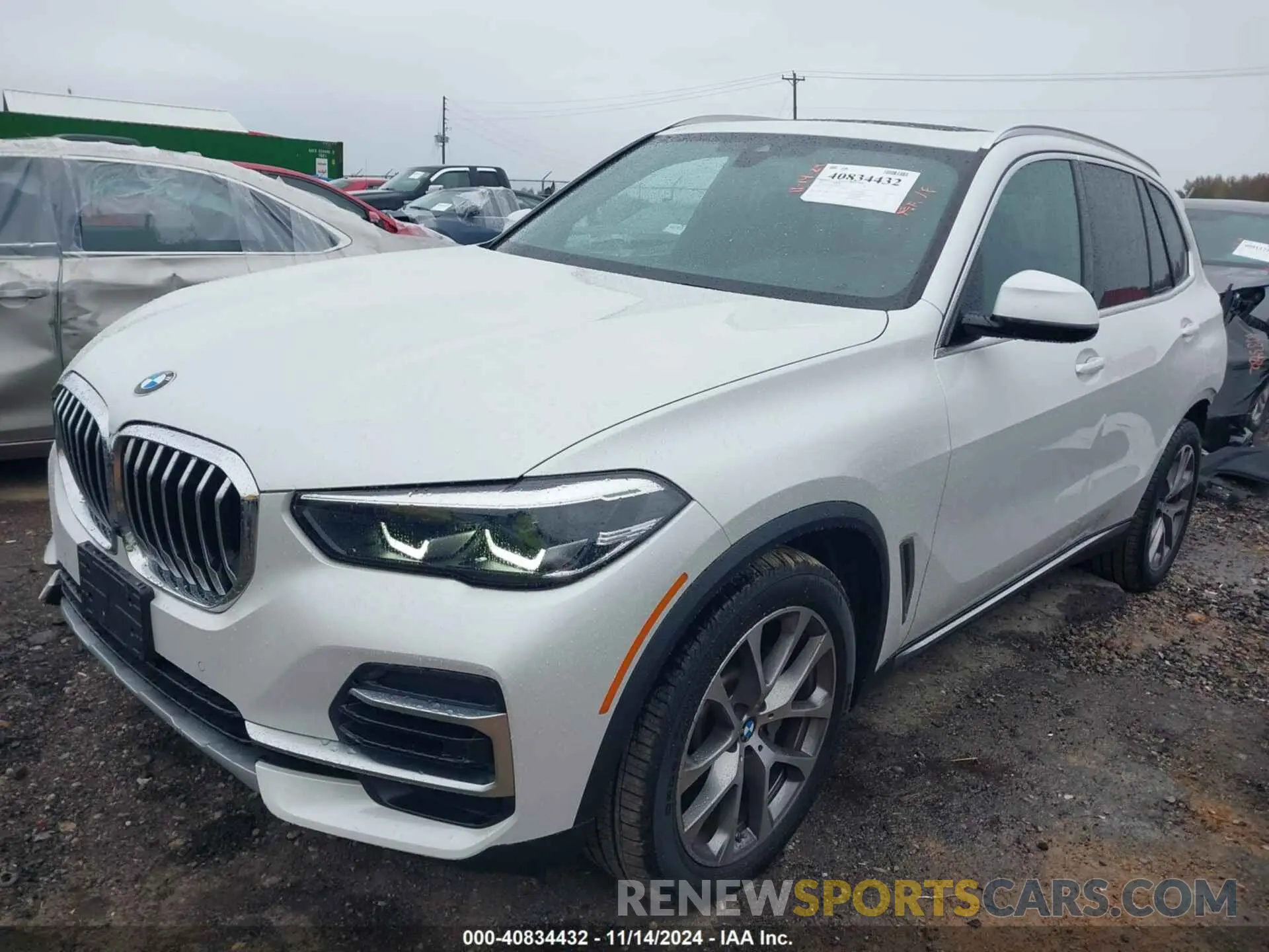 2 fotografías del automóvil dañado 5UXCR6C07P9R98556 BMW X5 2023