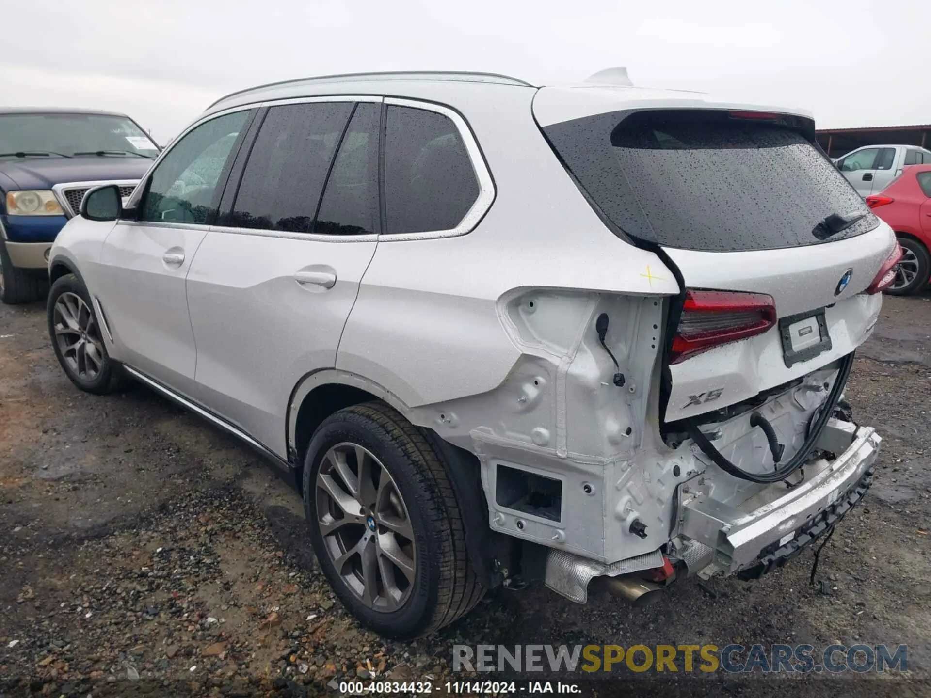 3 fotografías del automóvil dañado 5UXCR6C07P9R98556 BMW X5 2023
