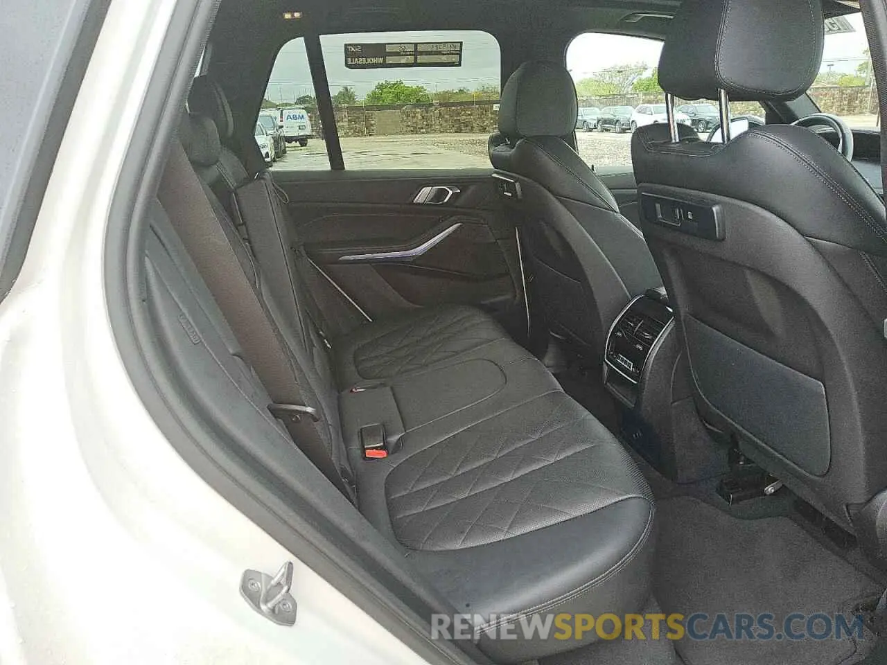 6 fotografías del automóvil dañado 5UXCR6C08P9P32642 BMW X5 2023