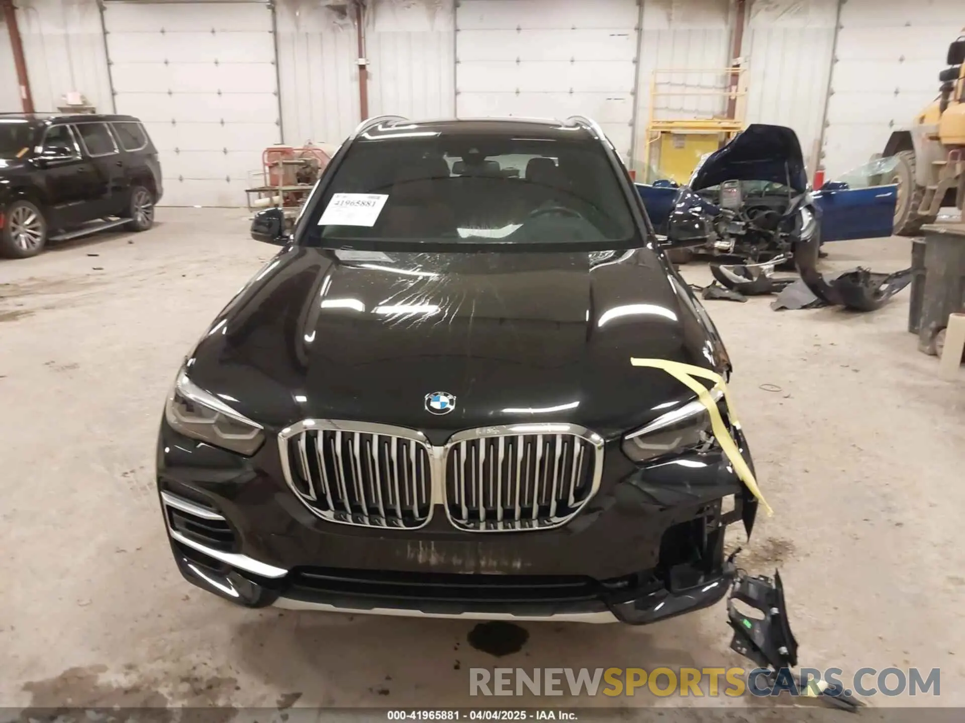 12 fotografías del automóvil dañado 5UXCR6C08P9R88991 BMW X5 2023