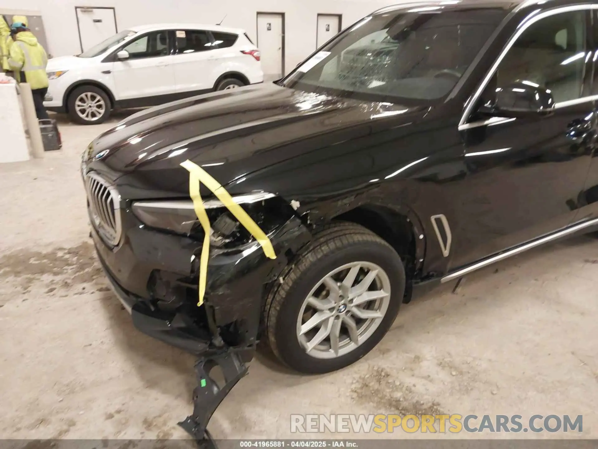 6 fotografías del automóvil dañado 5UXCR6C08P9R88991 BMW X5 2023