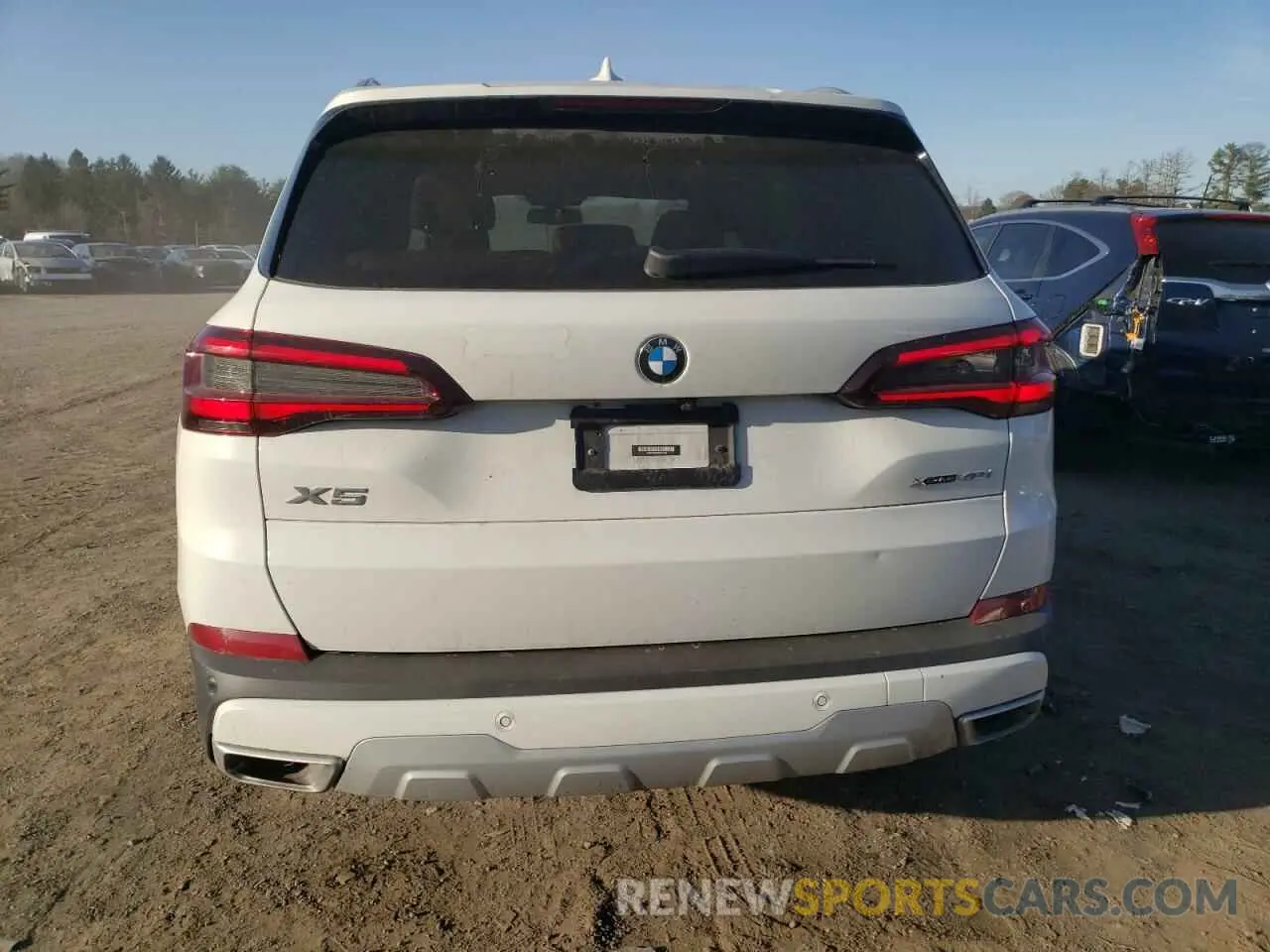 6 fotografías del automóvil dañado 5UXCR6C0XP9P15664 BMW X5 2023