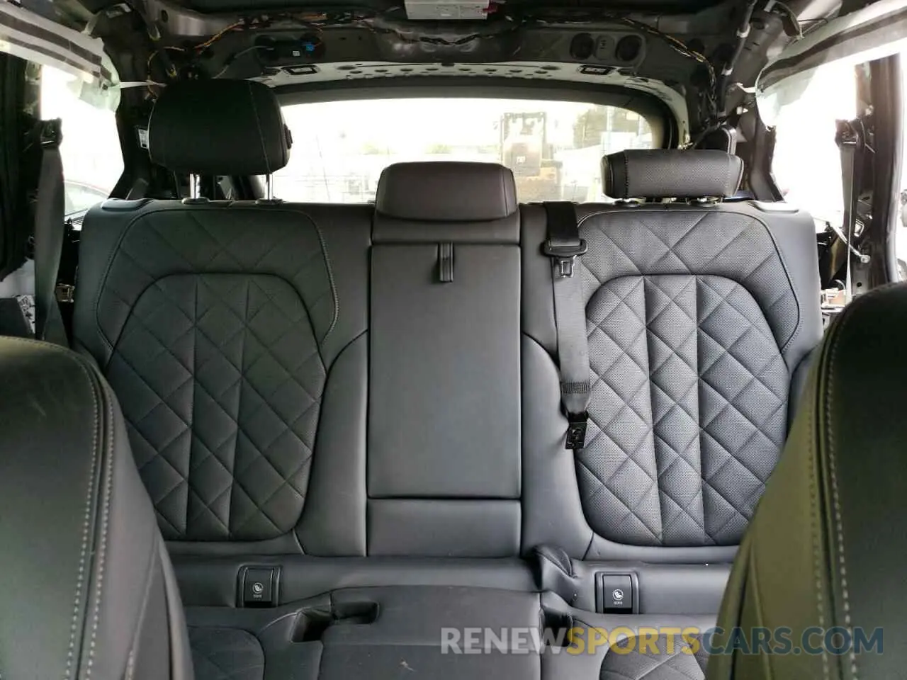 10 fotografías del automóvil dañado 5UXJU4C07P9P54612 BMW X5 2023