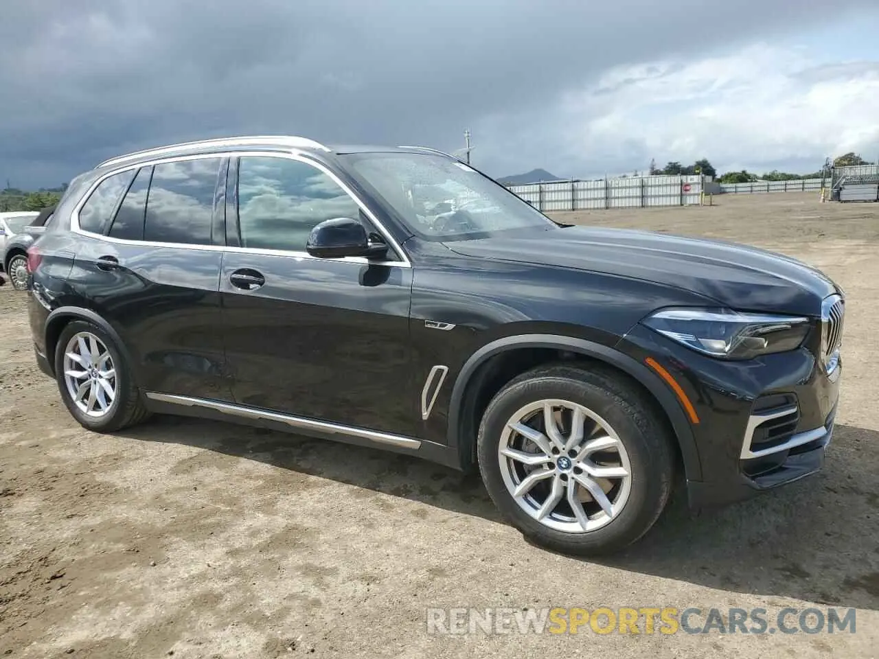 4 fotografías del automóvil dañado 5UXTA6C03P9N47003 BMW X5 2023