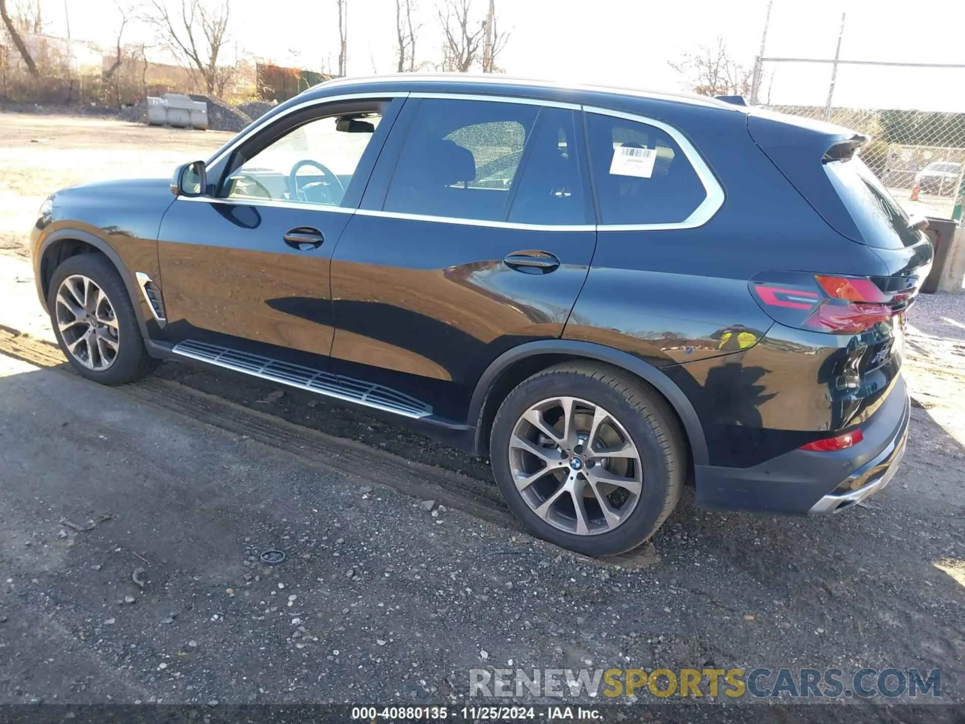 3 fotografías del automóvil dañado 5UX13EU00R9V52785 BMW X5 2024