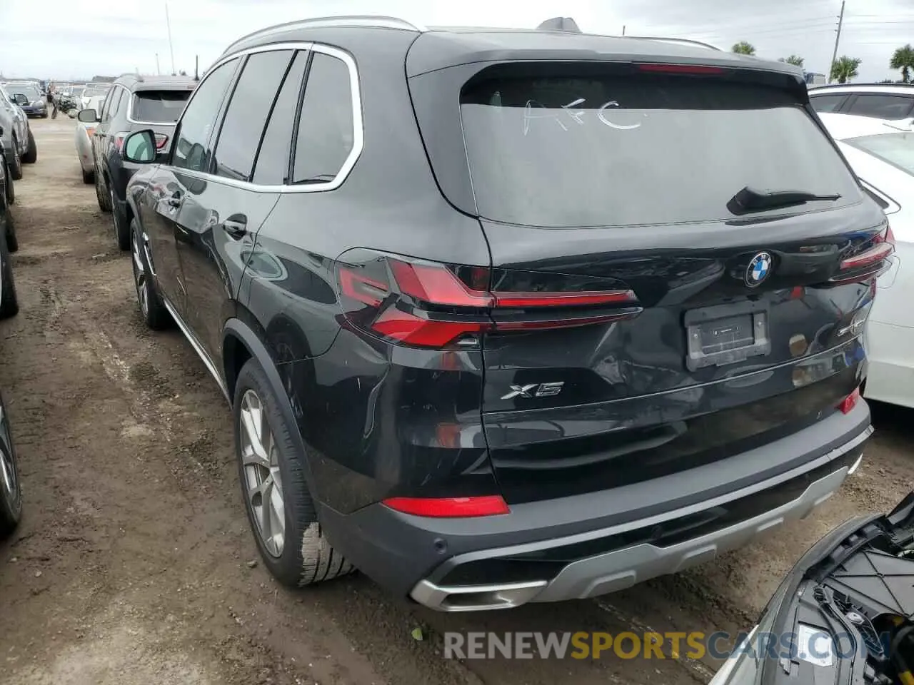 6 fotografías del automóvil dañado 5UX13EU01R9V52200 BMW X5 2024