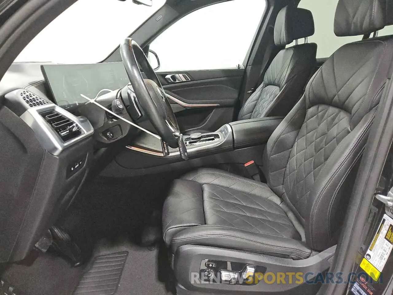 7 fotografías del automóvil dañado 5UX13EU02R9T69291 BMW X5 2024
