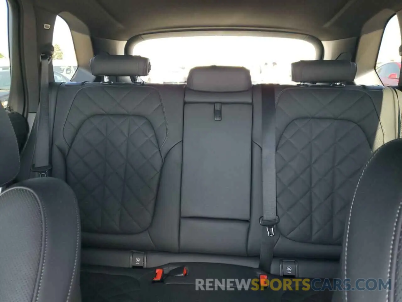 10 fotografías del automóvil dañado 5UX13EU03R9V93847 BMW X5 2024