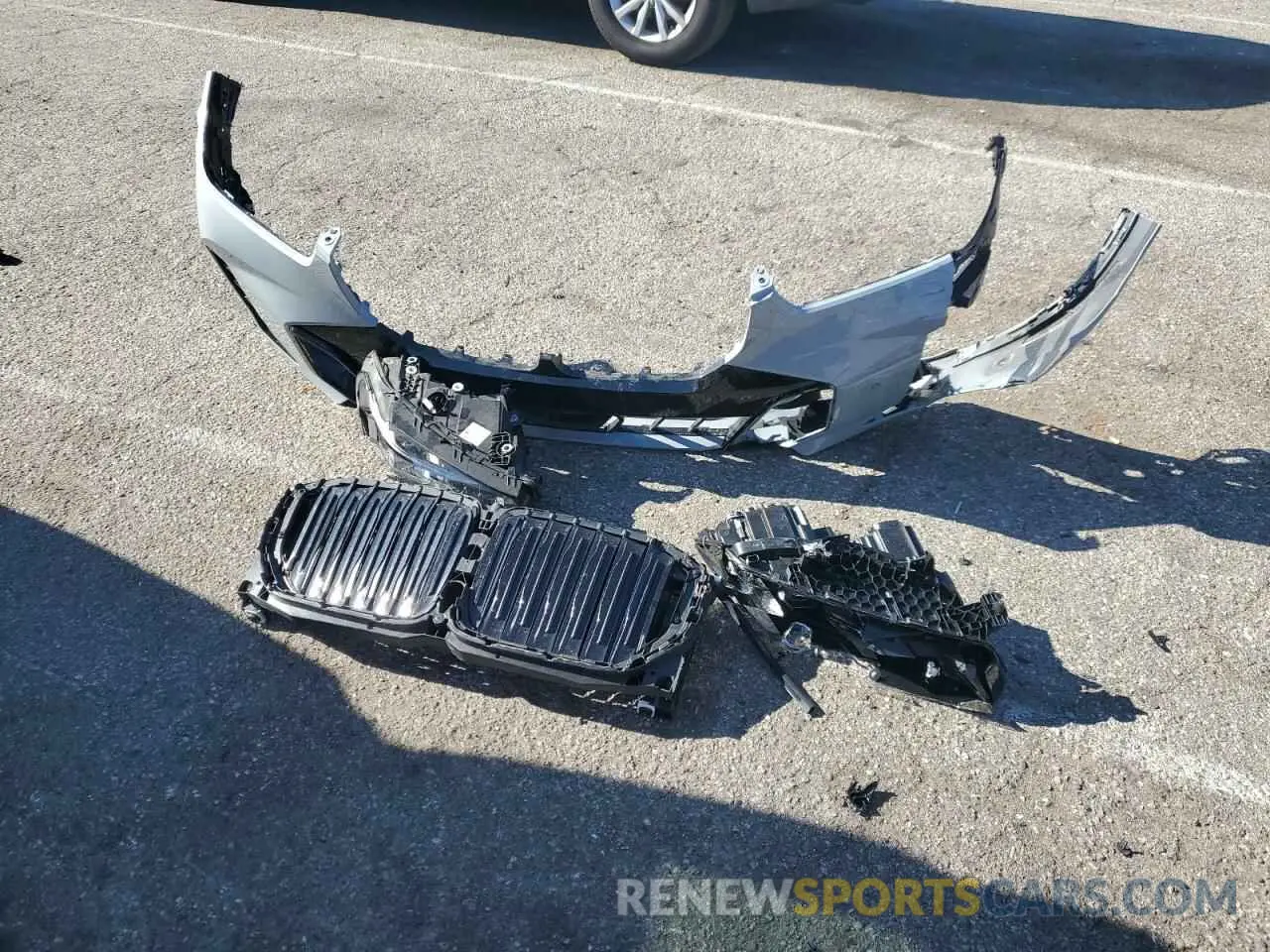 13 fotografías del automóvil dañado 5UX13EU03R9V93847 BMW X5 2024