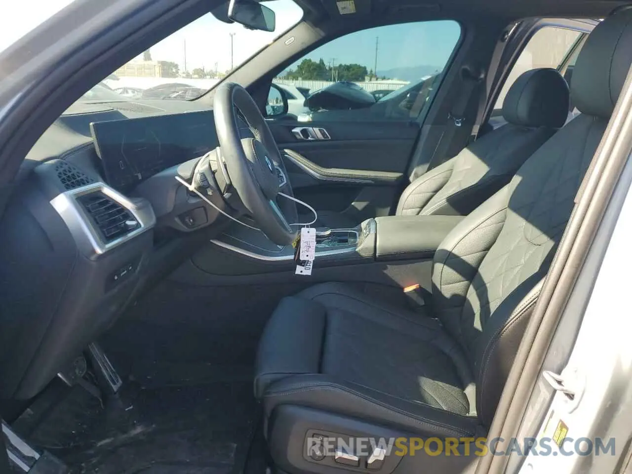 7 fotografías del automóvil dañado 5UX13EU03R9V93847 BMW X5 2024