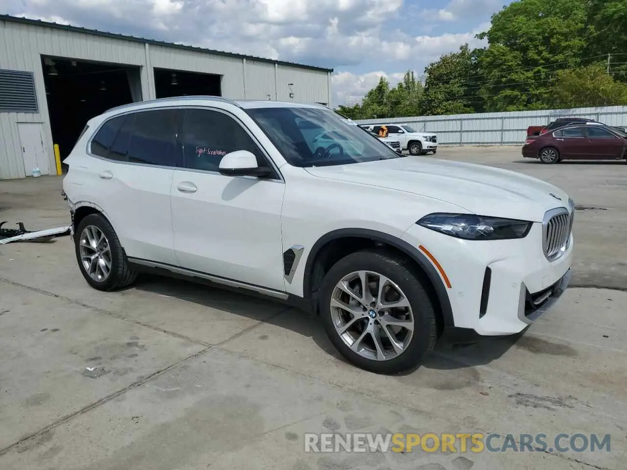 4 fotografías del automóvil dañado 5UX13EU05R9S49811 BMW X5 2024