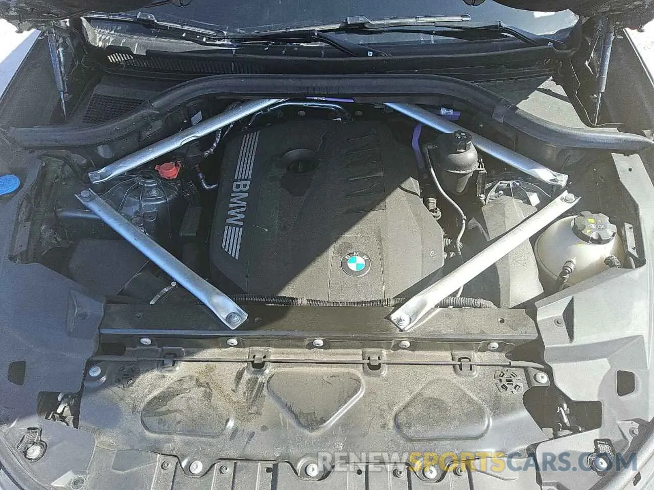 11 fotografías del automóvil dañado 5UX13EU05R9T35765 BMW X5 2024