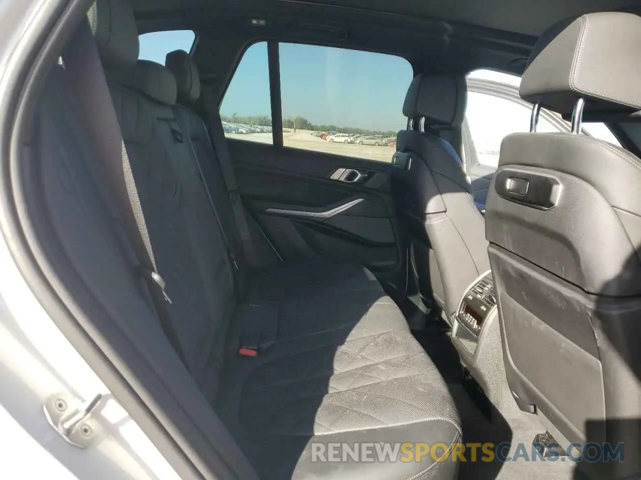 11 fotografías del automóvil dañado 5UX13EU05R9U32237 BMW X5 2024