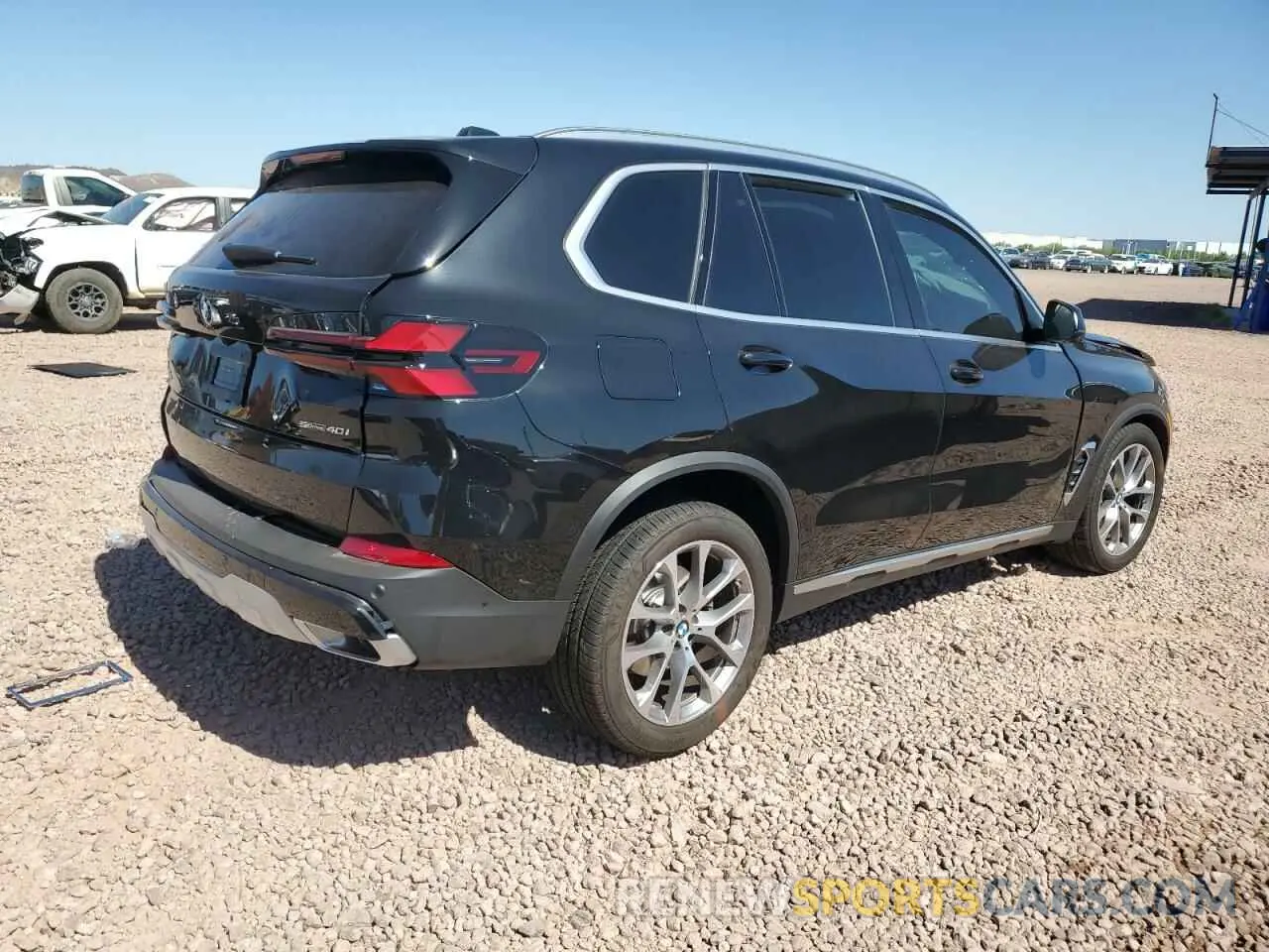 3 fotografías del automóvil dañado 5UX13EU05R9U55940 BMW X5 2024
