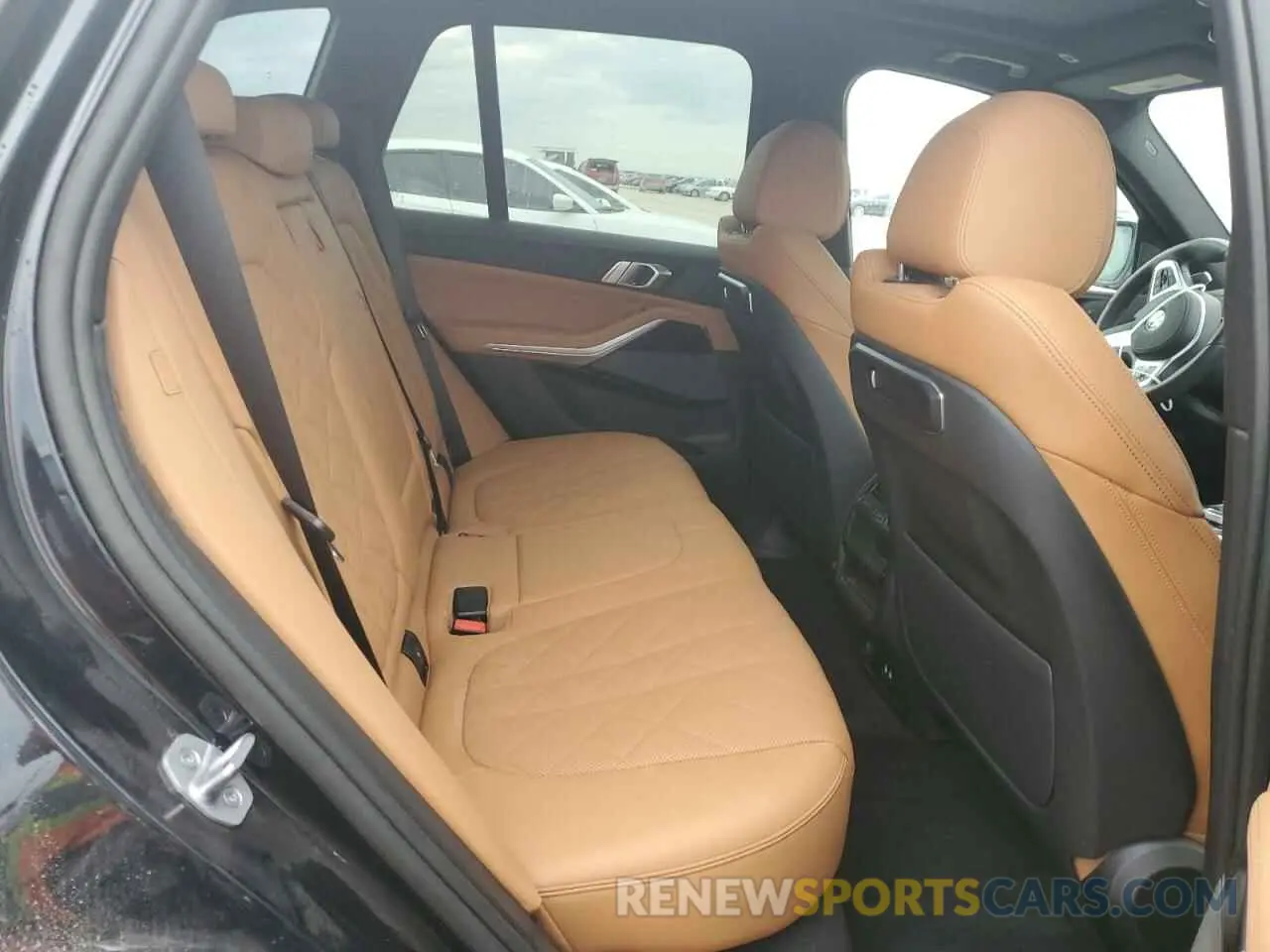 10 fotografías del automóvil dañado 5UX13EU05R9V47792 BMW X5 2024