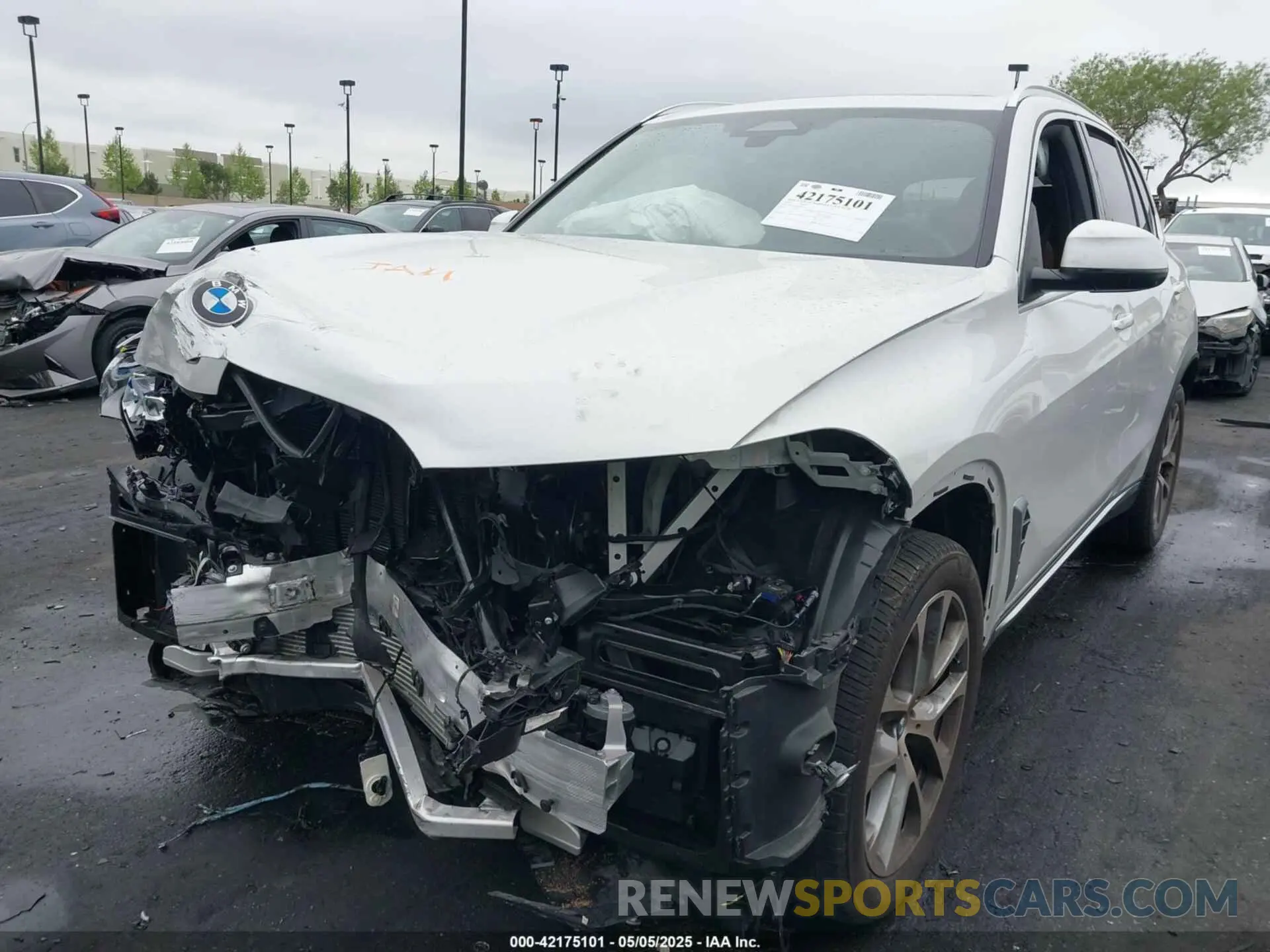 6 fotografías del automóvil dañado 5UX13EU06R9T97787 BMW X5 2024