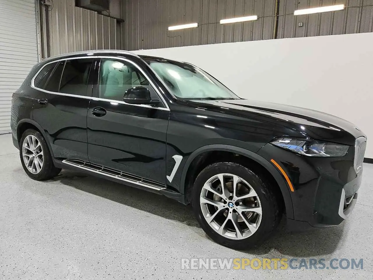 4 fotografías del automóvil dañado 5UX13EU07R9U96151 BMW X5 2024