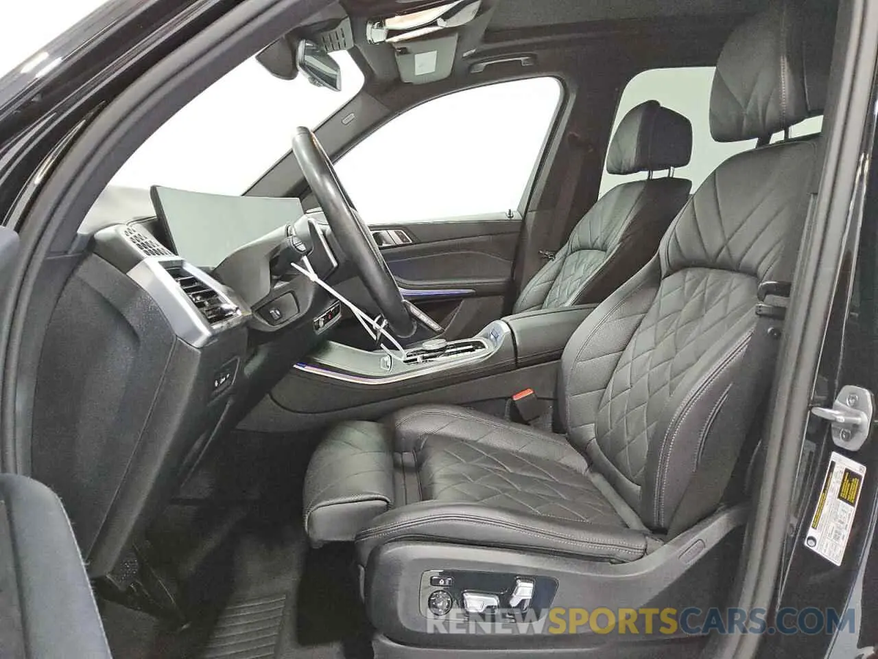 7 fotografías del automóvil dañado 5UX13EU07R9U96151 BMW X5 2024